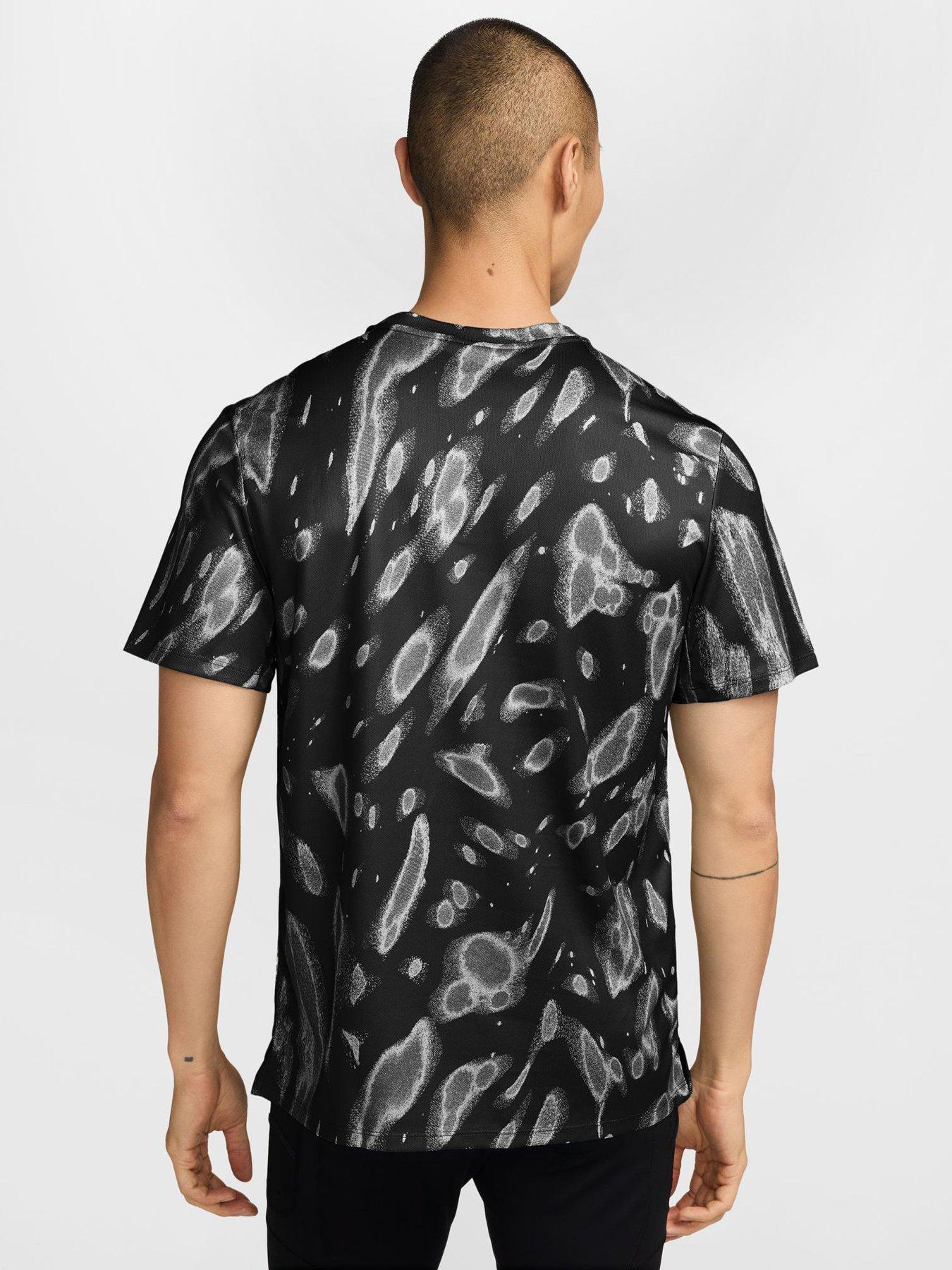 Image 2 of 3 of Nike Nike Mens Running Miler Dri-fit Uv Protection Short-sleeve Top - Black