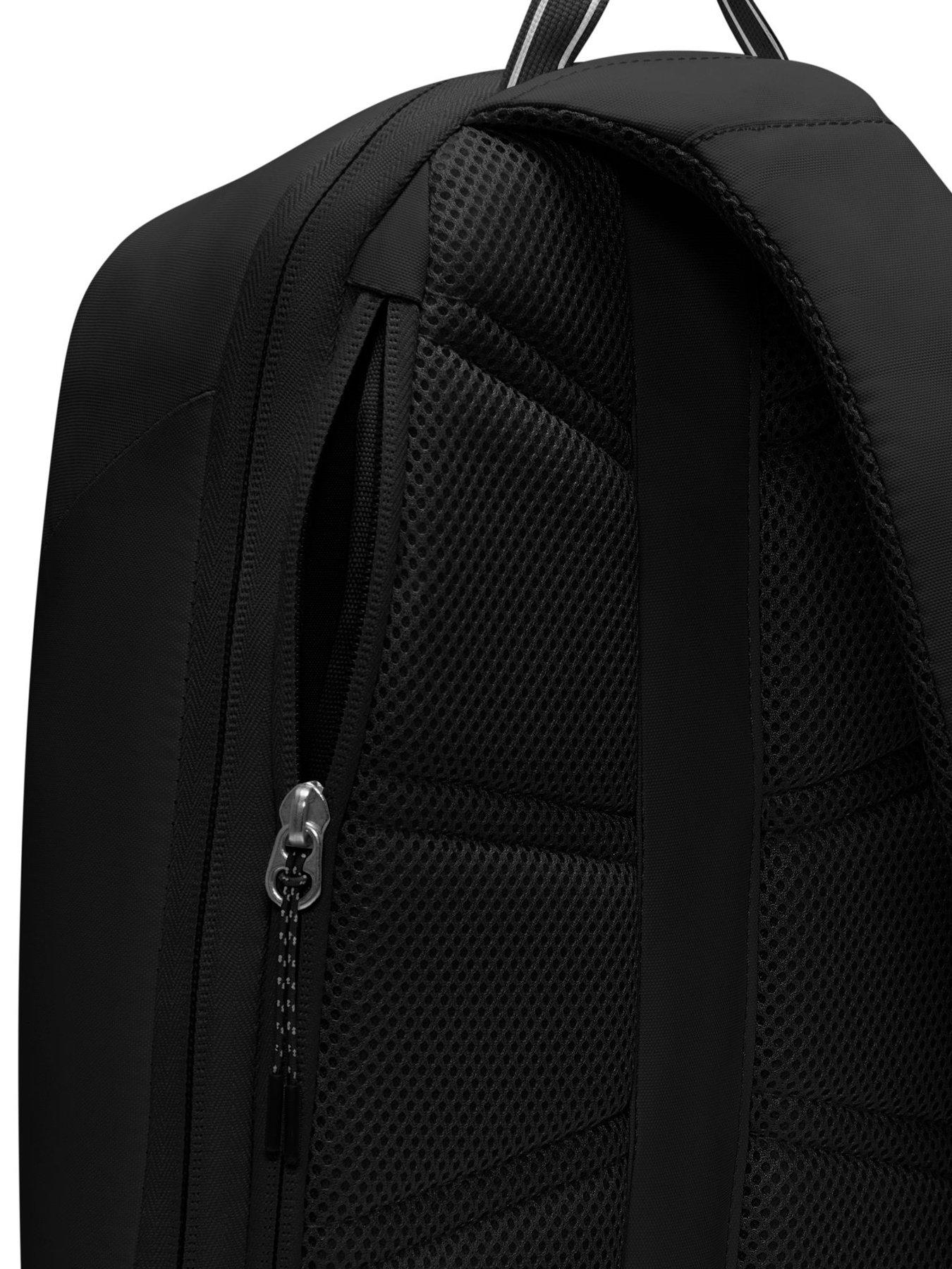 Image 7 of 7 of Nike Mens Padded Strap Reflective Trim Sling Bag - Black