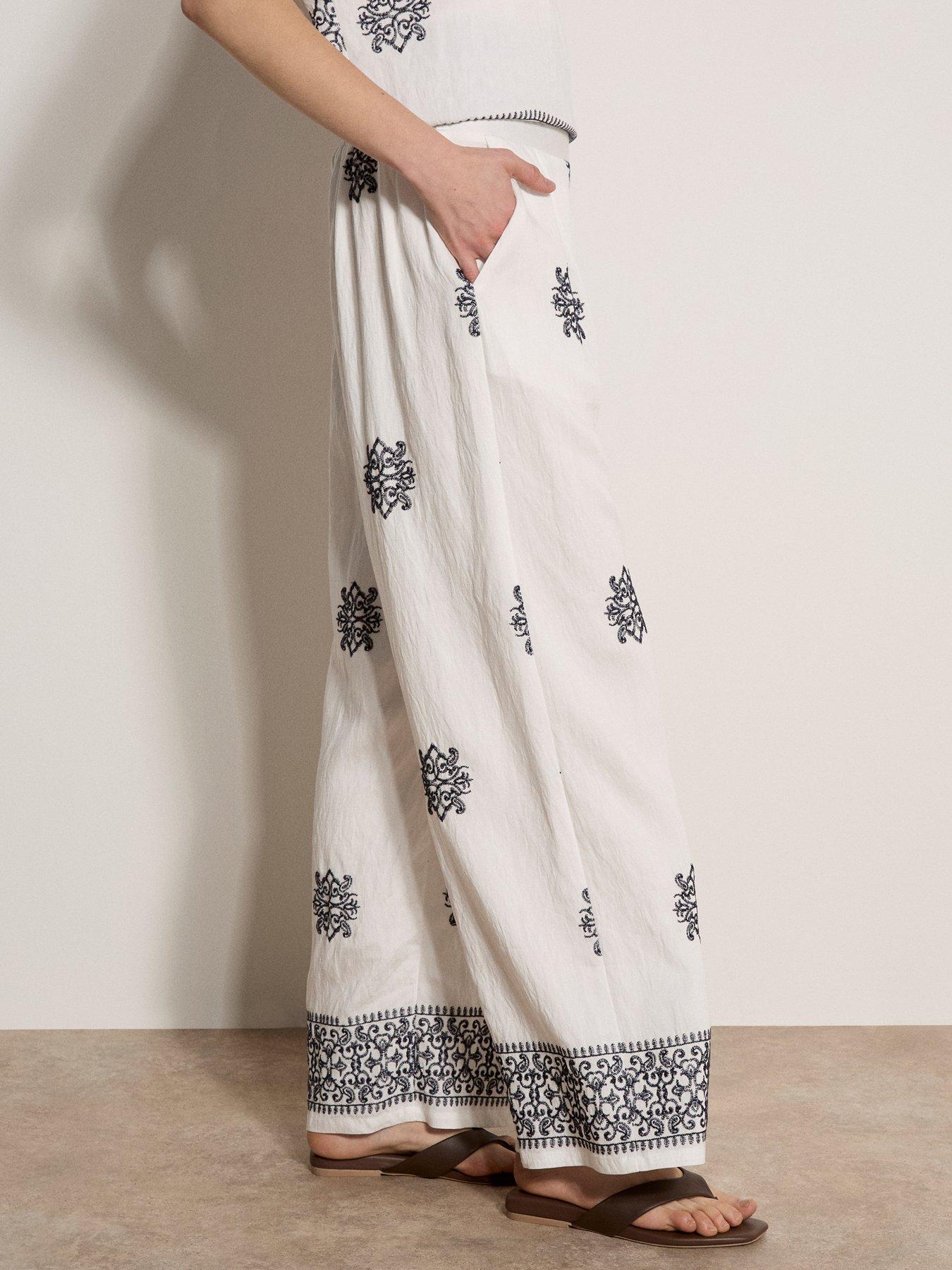 apricot-paisley-border-embroidered-trousersdetail