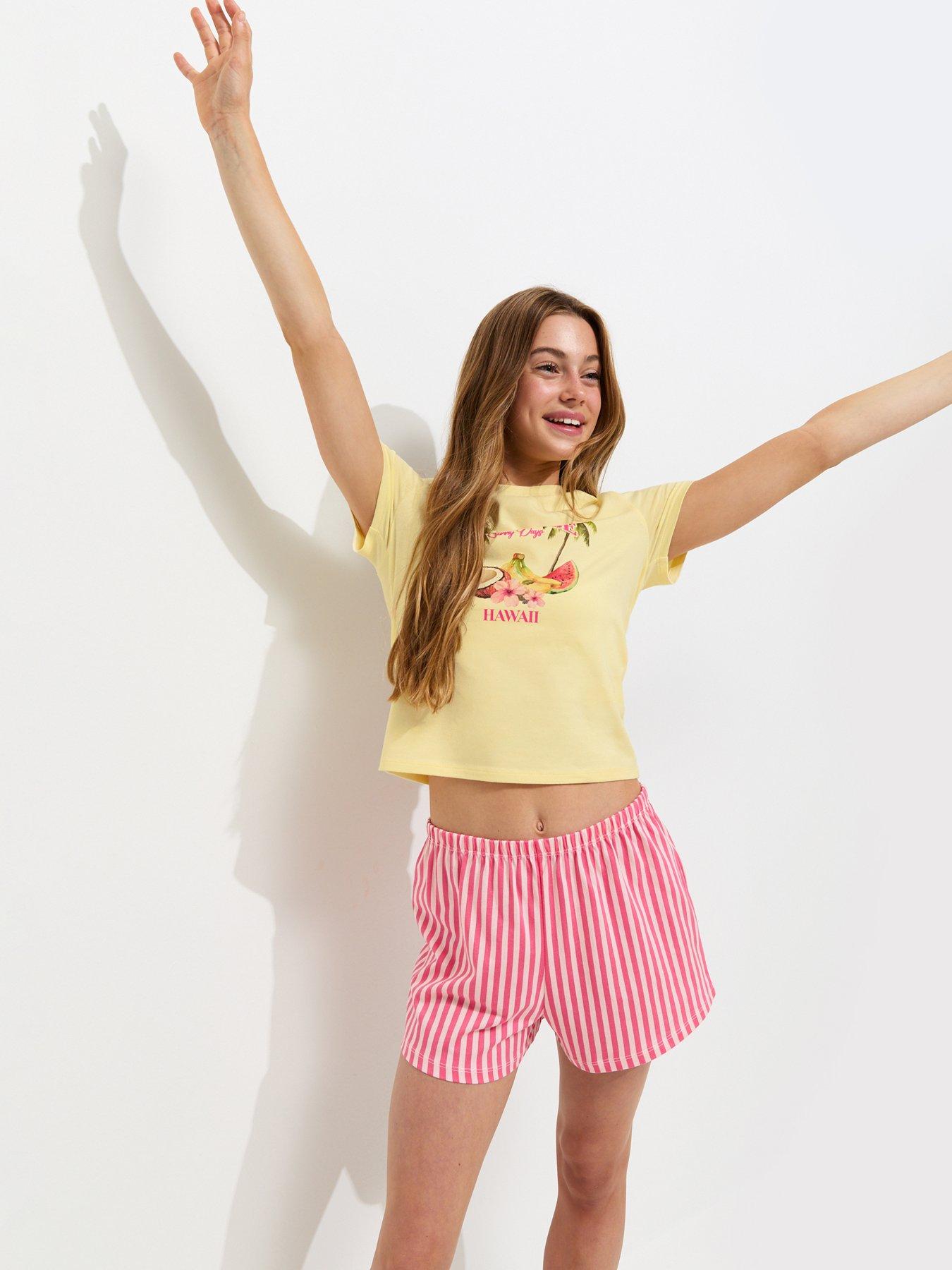 Image 3 of 5 of New Look 915 Girls Paradise Hawaii Print Pyjama T-Shirt And Shorts Set - Light Yellow