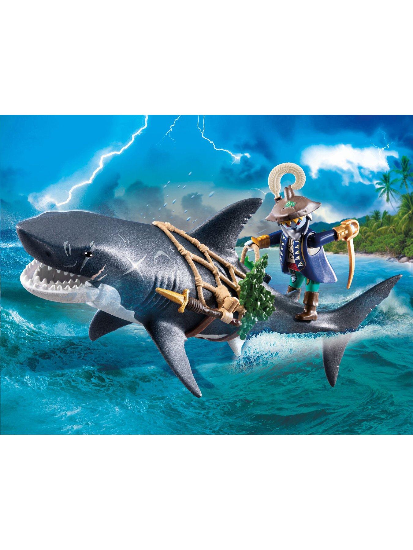 playmobil-giant-shark-with-pirate-71793back