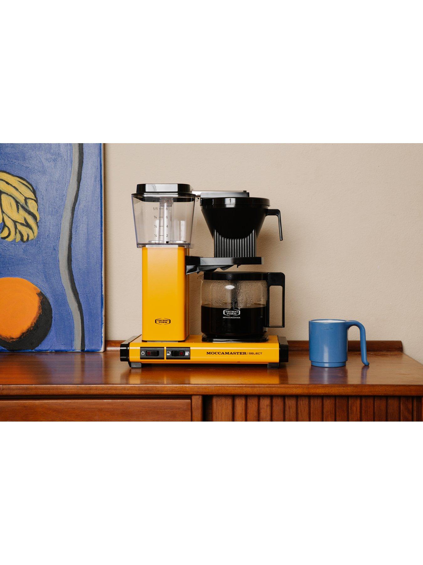 Image 5 of 7 of Moccamaster Moccamaste KBG Select - Yellow Pepper