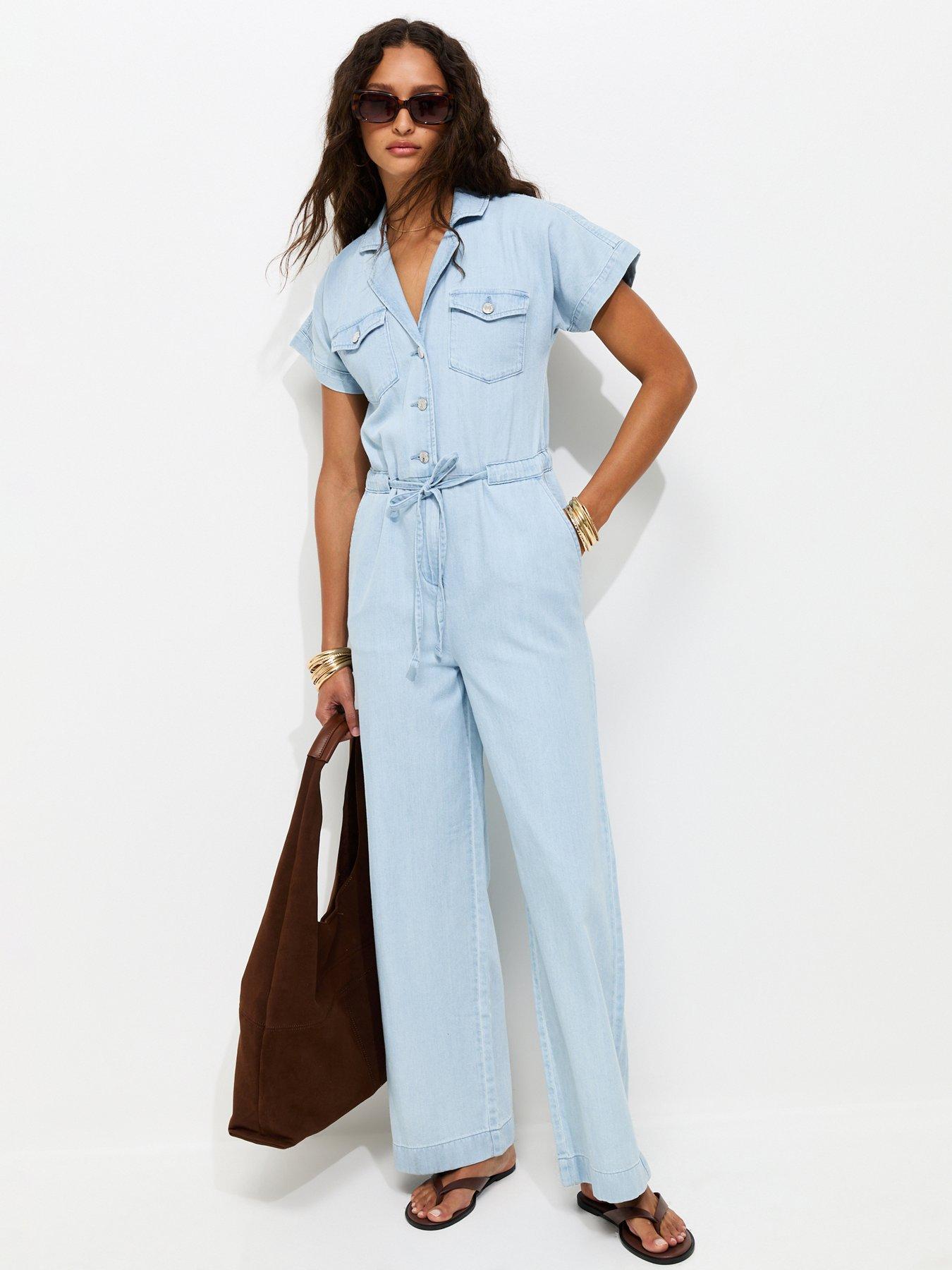 Image 3 of 5 of New Look Denim Short Sleeve Jumpsuit - Light Blue