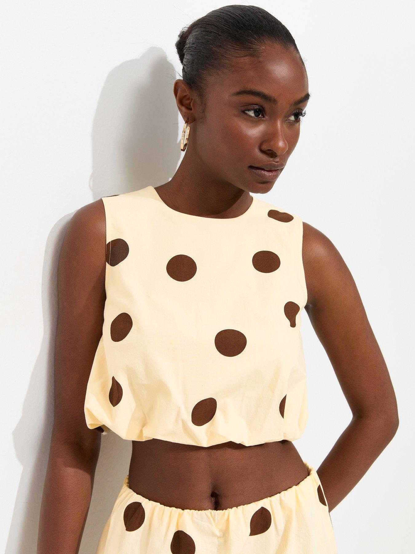 Image 4 of 5 of New Look Cotton Large Spot Print Sleeveless Crop Top - Cream
