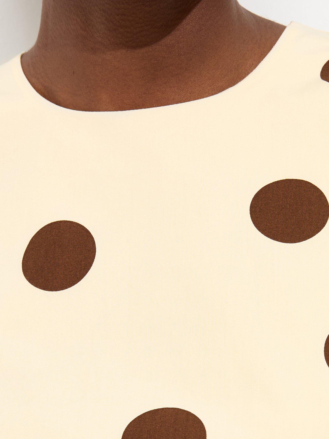 Image 5 of 5 of New Look Cotton Large Spot Print Sleeveless Crop Top - Cream