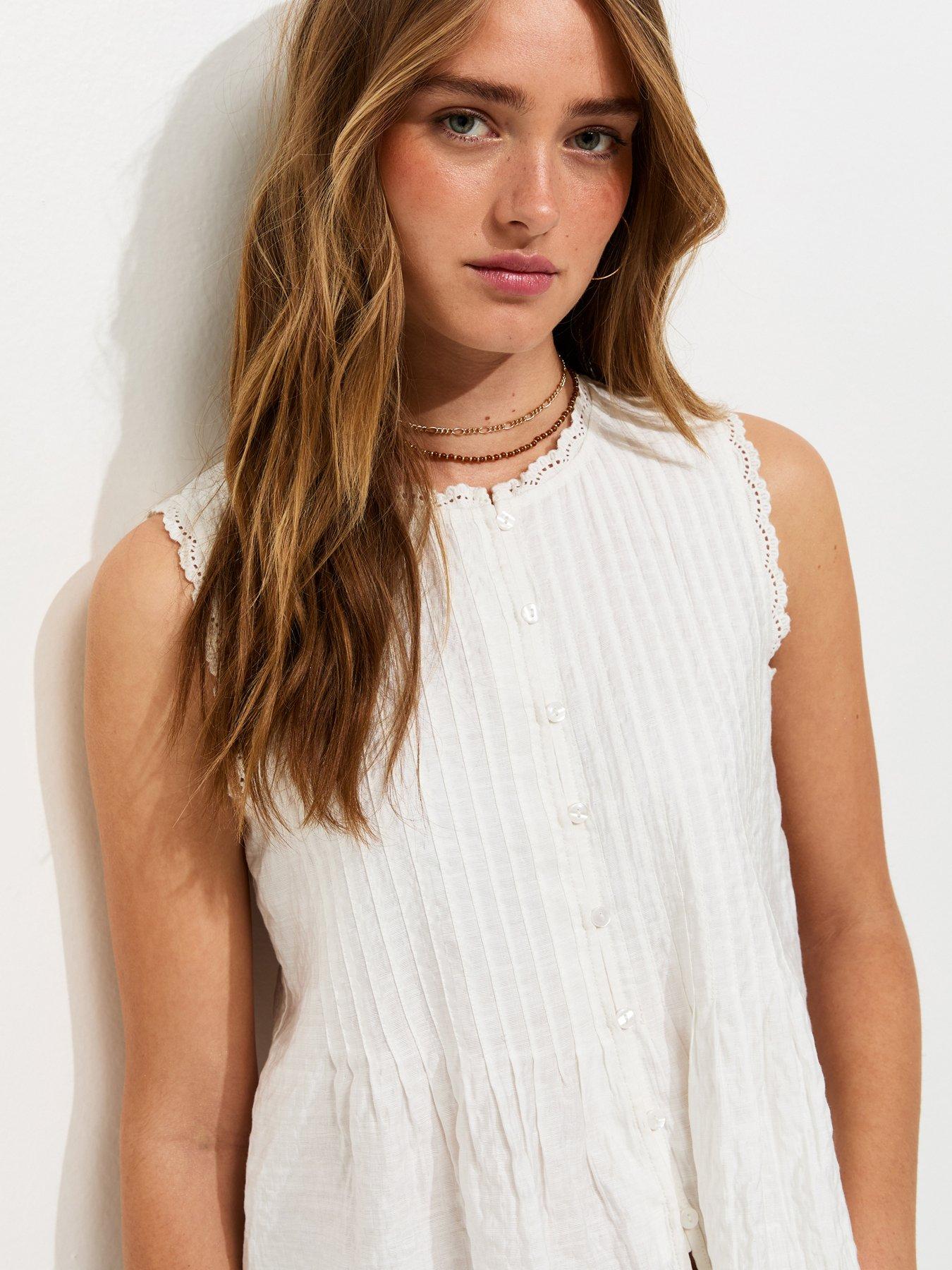 Image 2 of 4 of New Look Pintuck Button Front Sleeveless Top - White