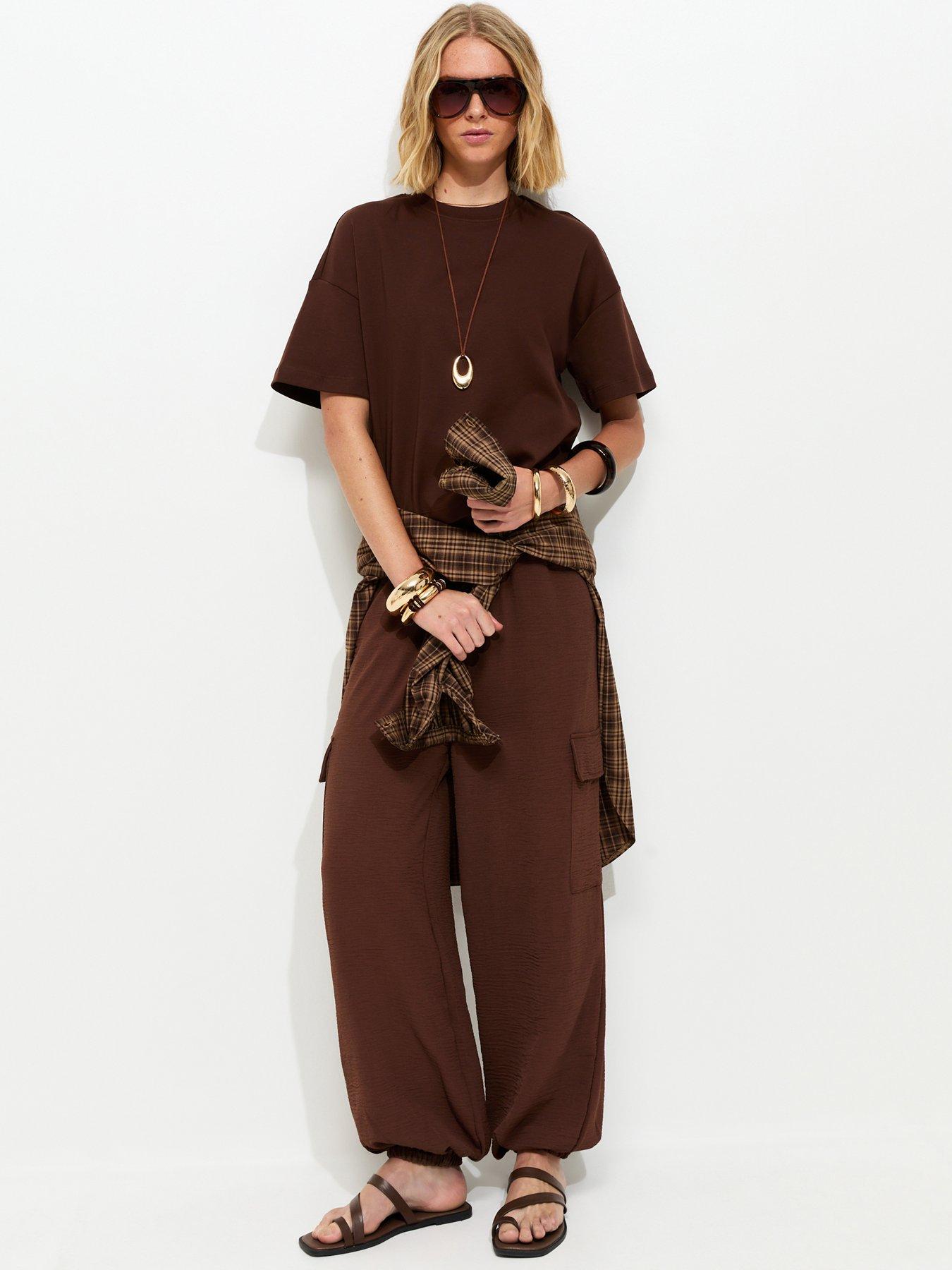 new-look-darl-brown-cargo-style-cuffed-trousersback
