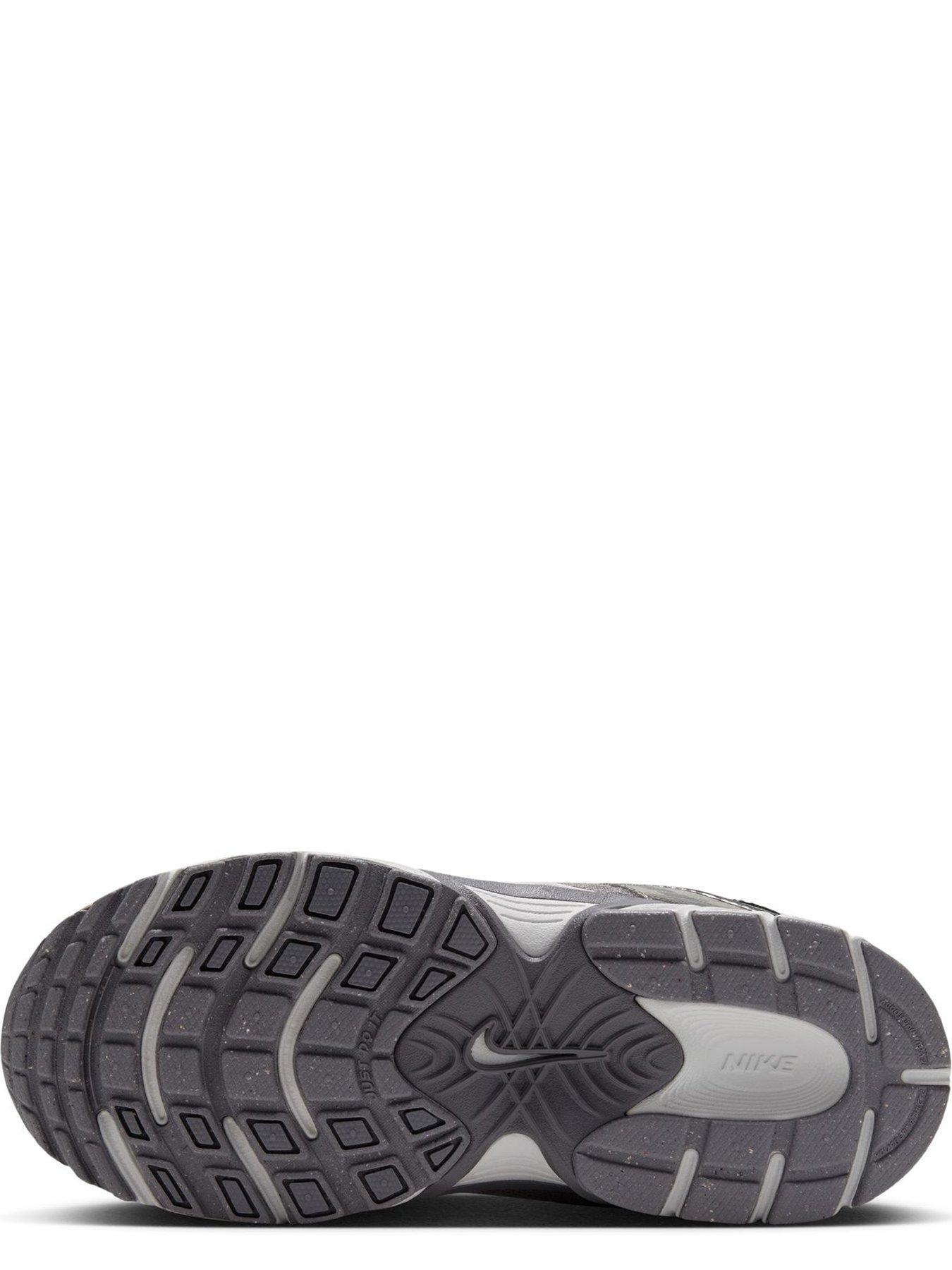 Image 5 of 7 of Nike Unisex Little Kids V5 RNR Padded Grip Trainers - Grey