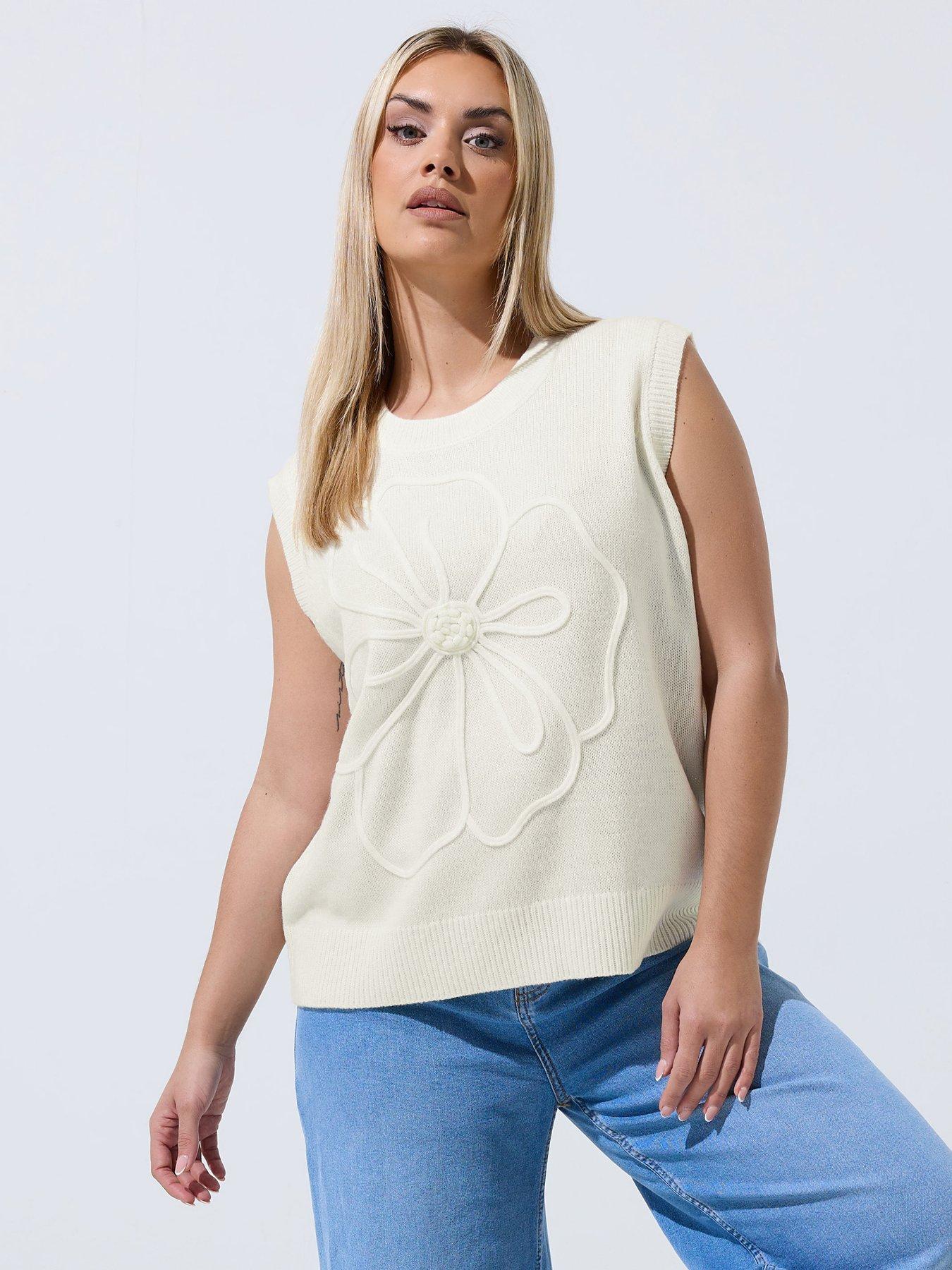 Image 1 of 5 of Yours Curve Knitted Embroidered Flower Top - White