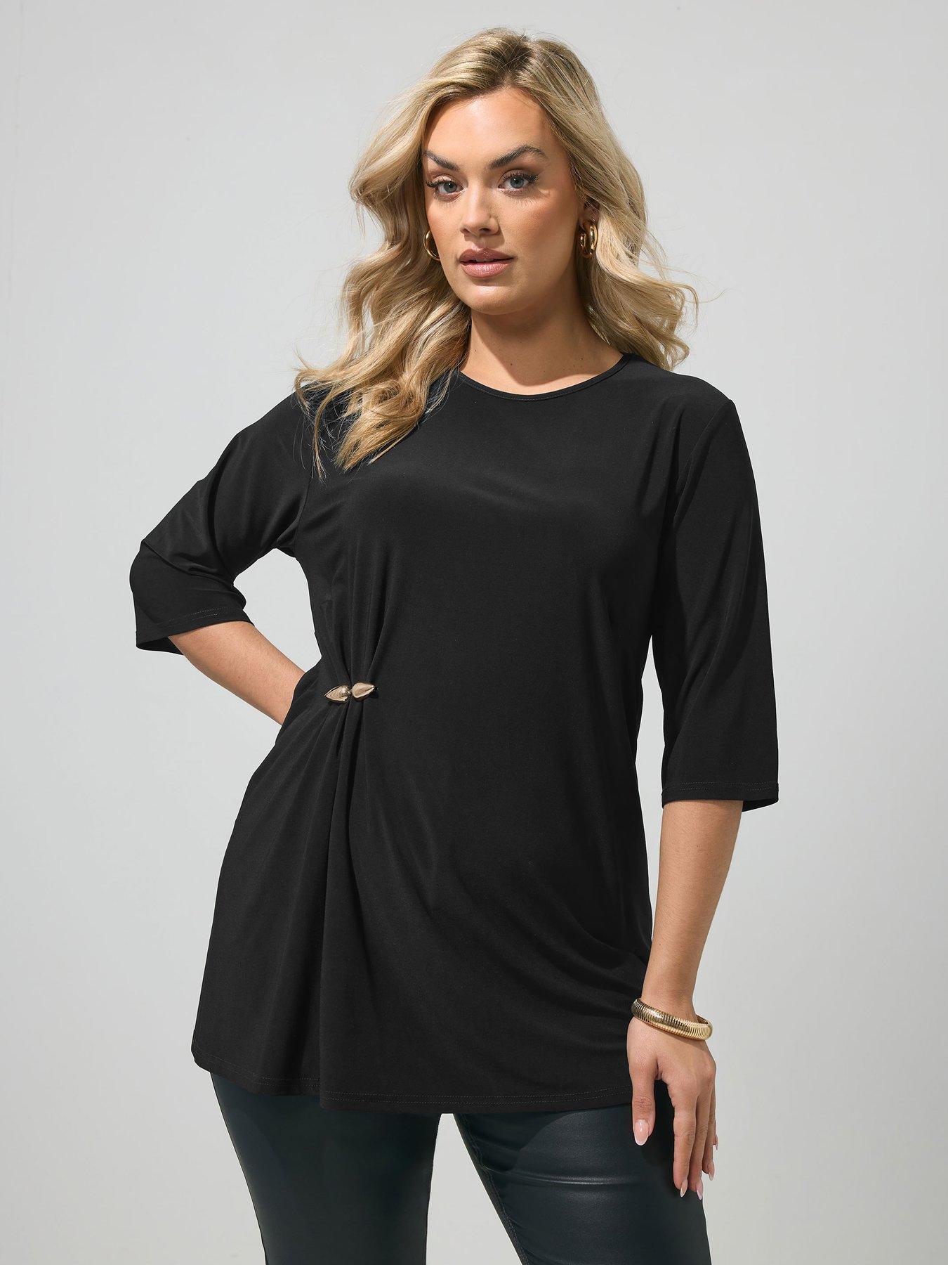 Yours Curve Buckle Top
