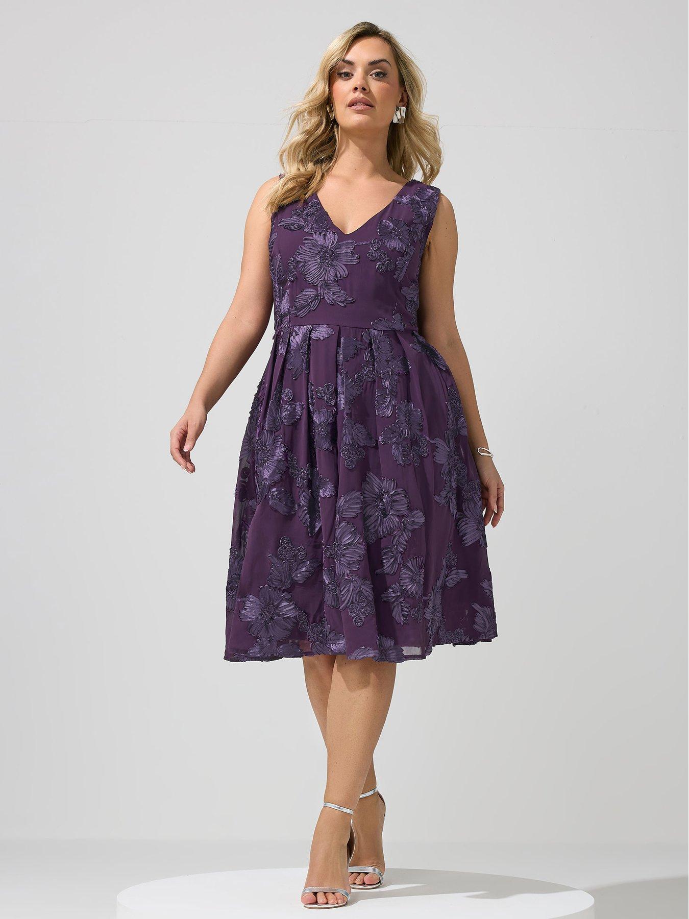 Image 3 of 5 of Yours Curve Flower Applique Mini Dress