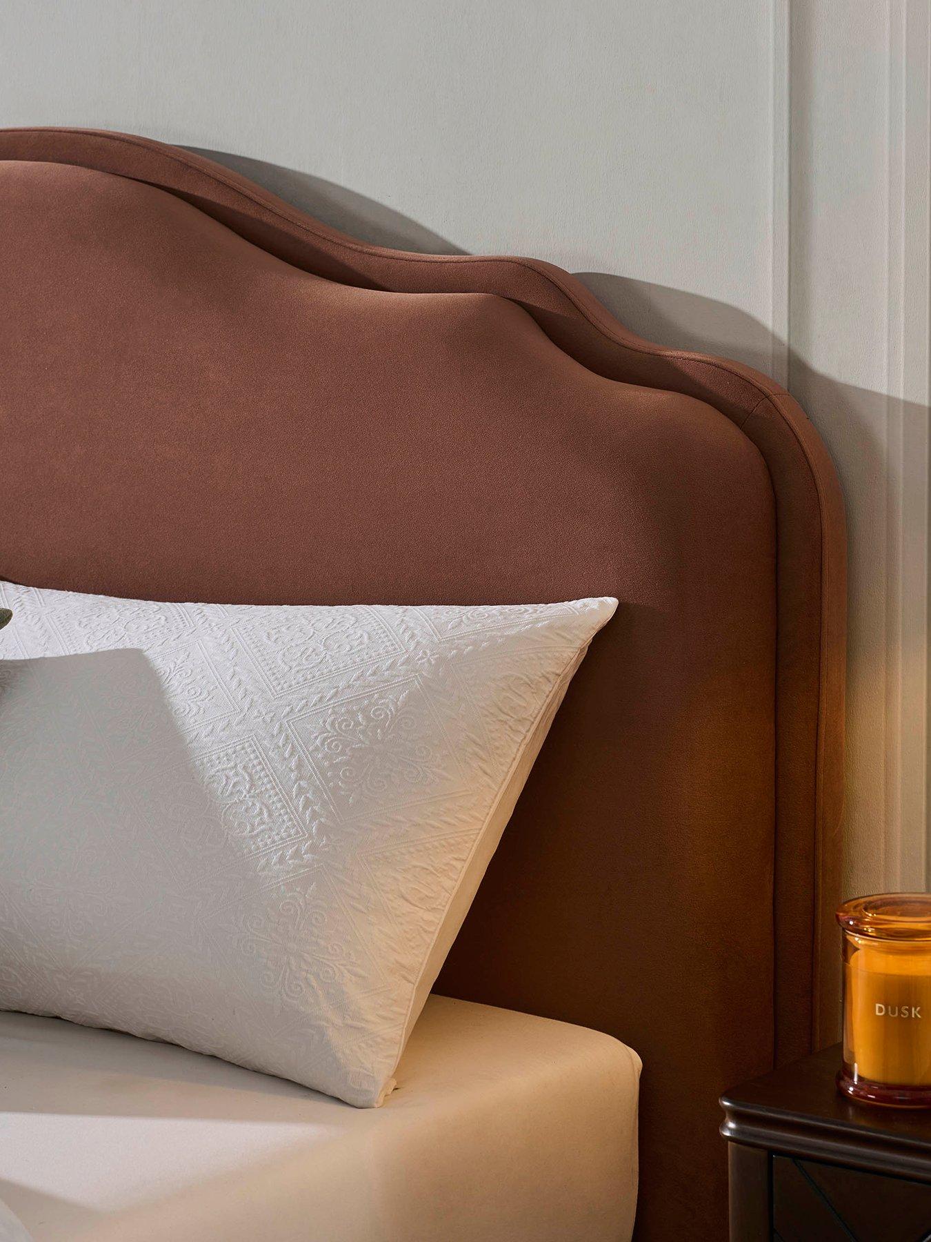Image 4 of 7 of Dusk Wiltshire Mauve Ottoman Storage Bed