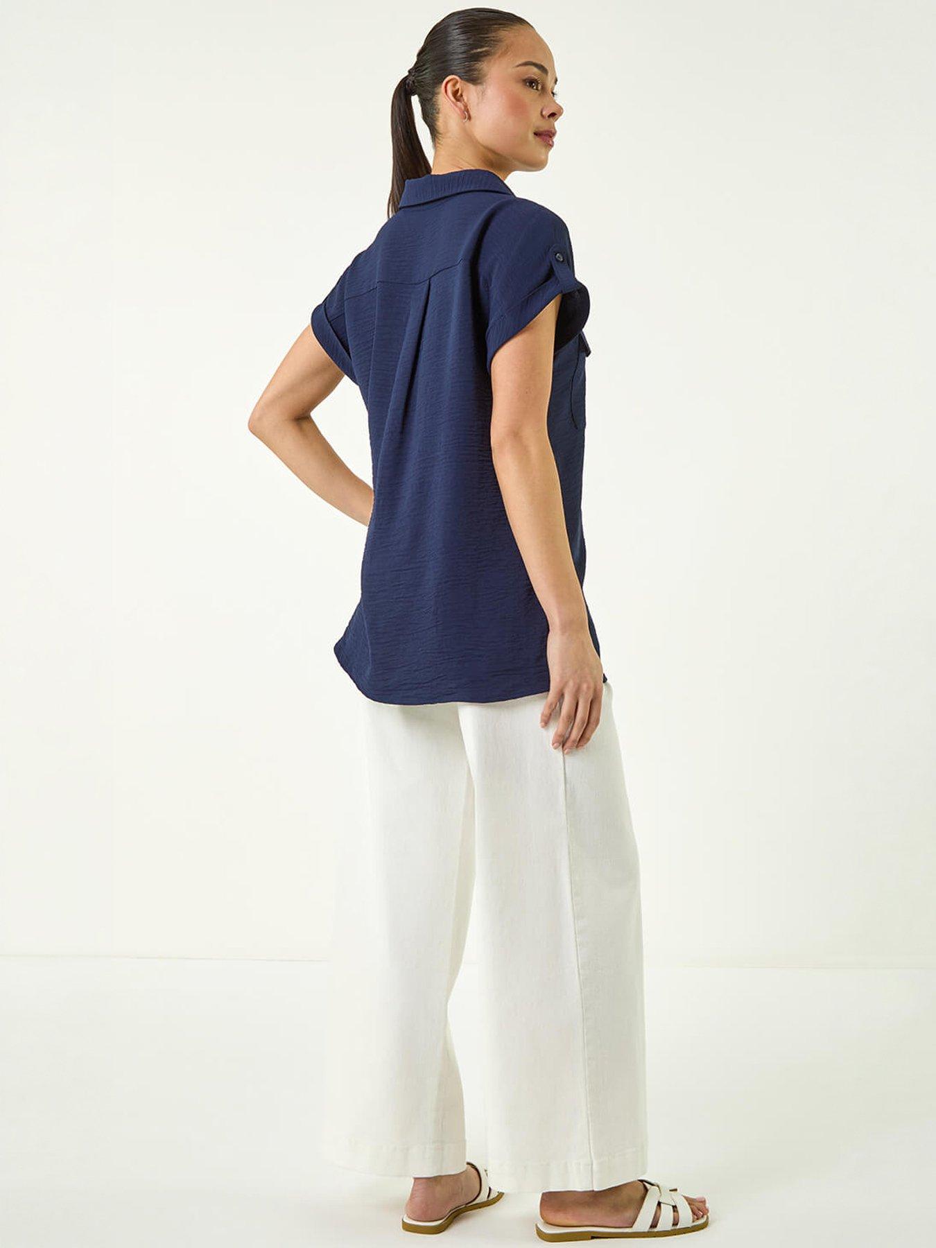 roman-petite-pocket-button-blouseoutfit