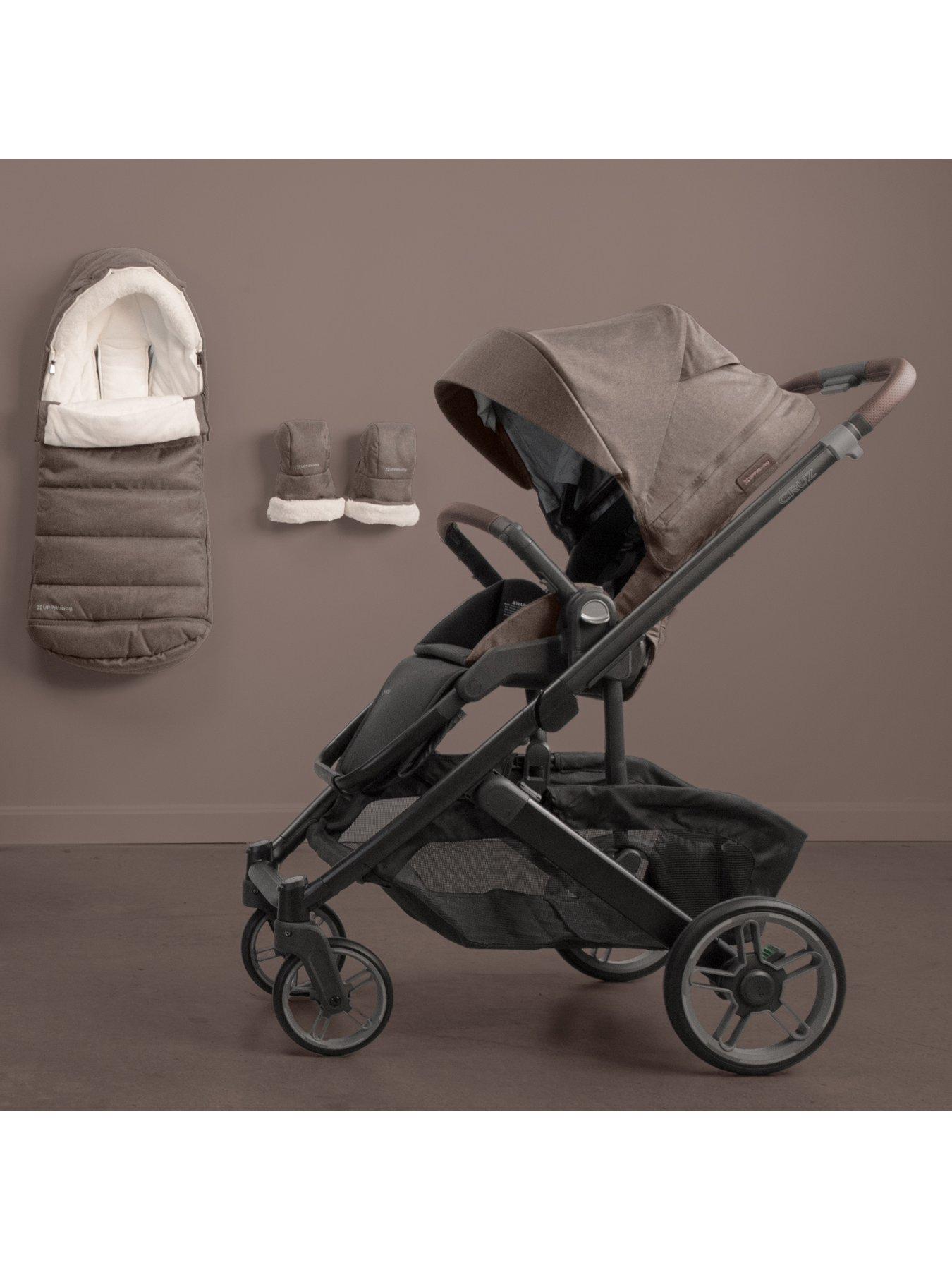 Image 4 of 4 of UPPAbaby CRUZ V3 Pushchair Bundle + Infant Cover - Owen