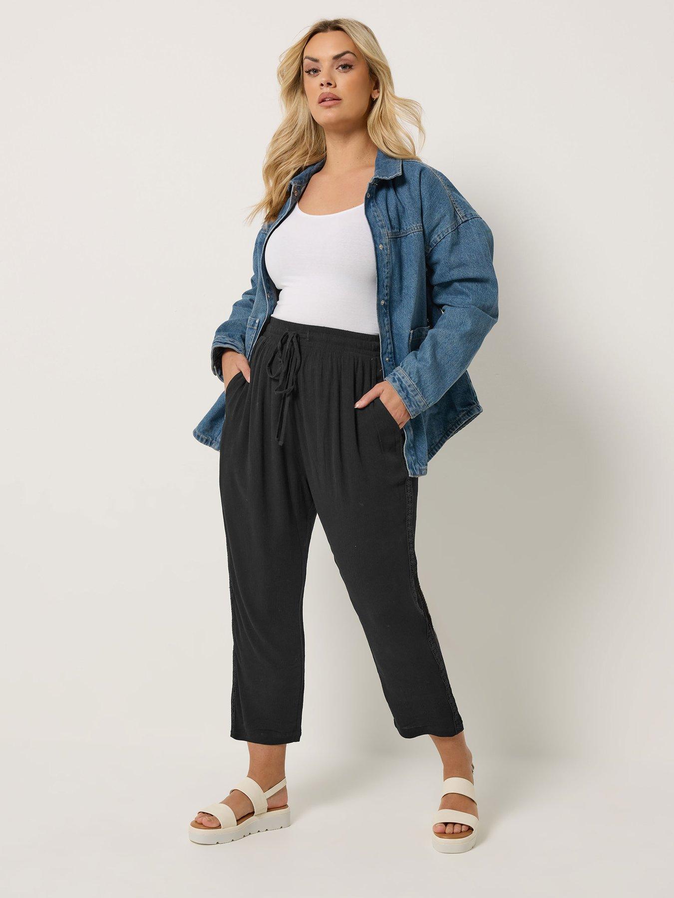 yours-curve-crochet-side-crop-trousersback