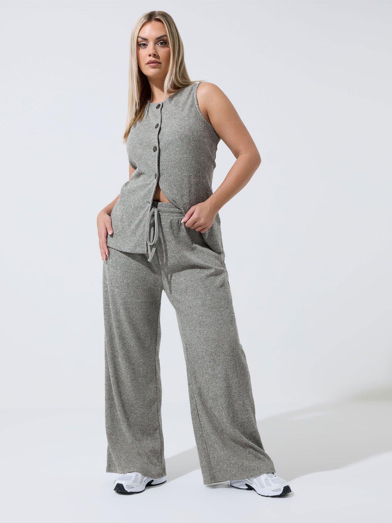 Image 3 of 5 of Yours Curve Check Barrel Trousers