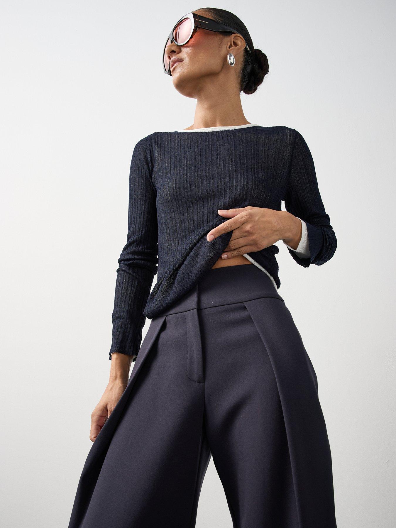 Image 5 of 7 of Michelle Keegan Tailored Barrel Leg Trouser - Navy