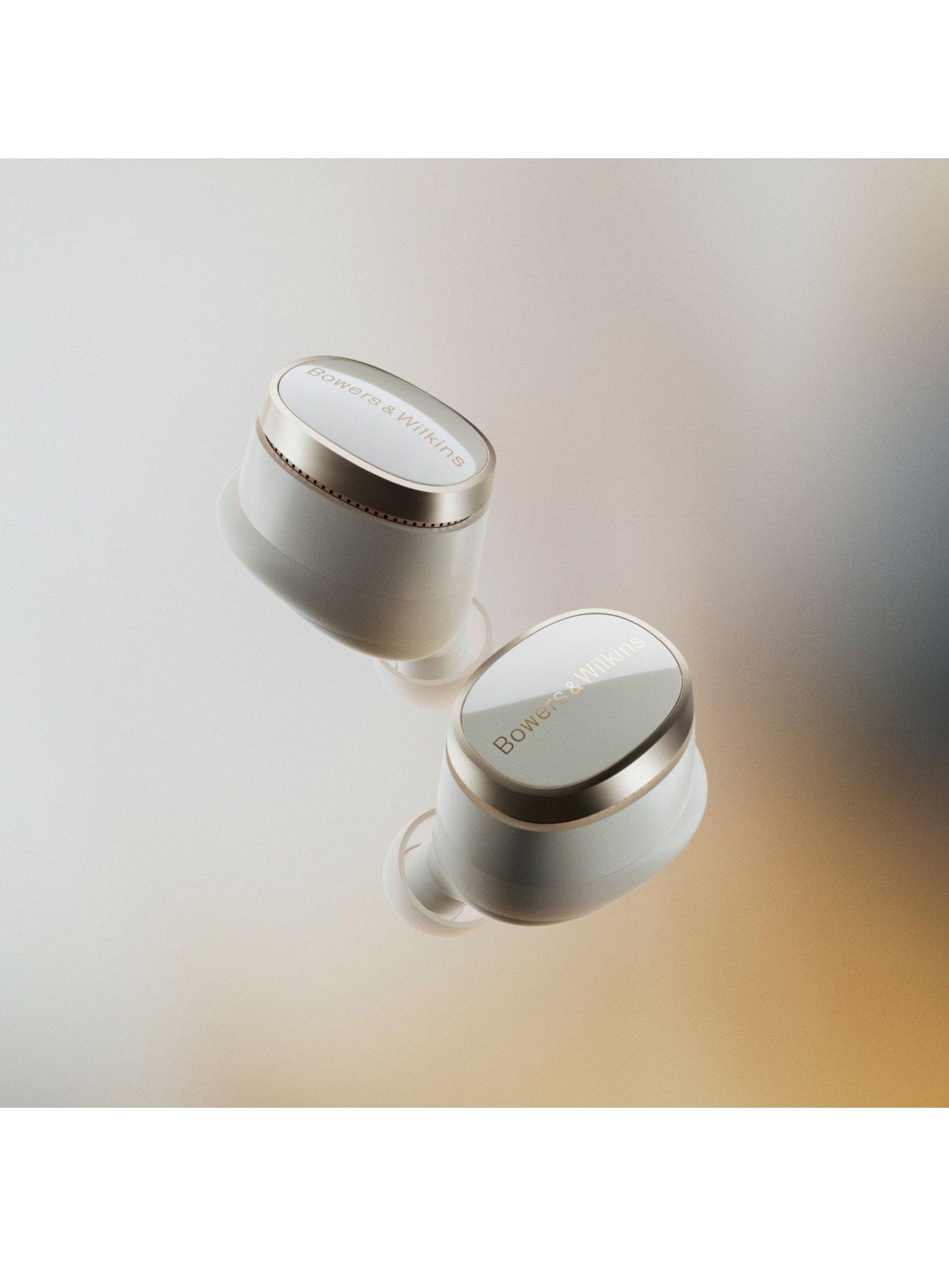 Image 4 of 7 of Bowers & Wilkins Pi8 true wireless headphones