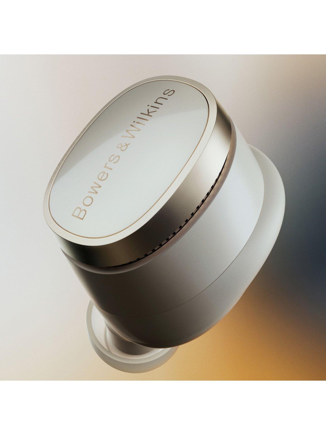 Image 7 of 7 of Bowers & Wilkins Pi8 true wireless headphones