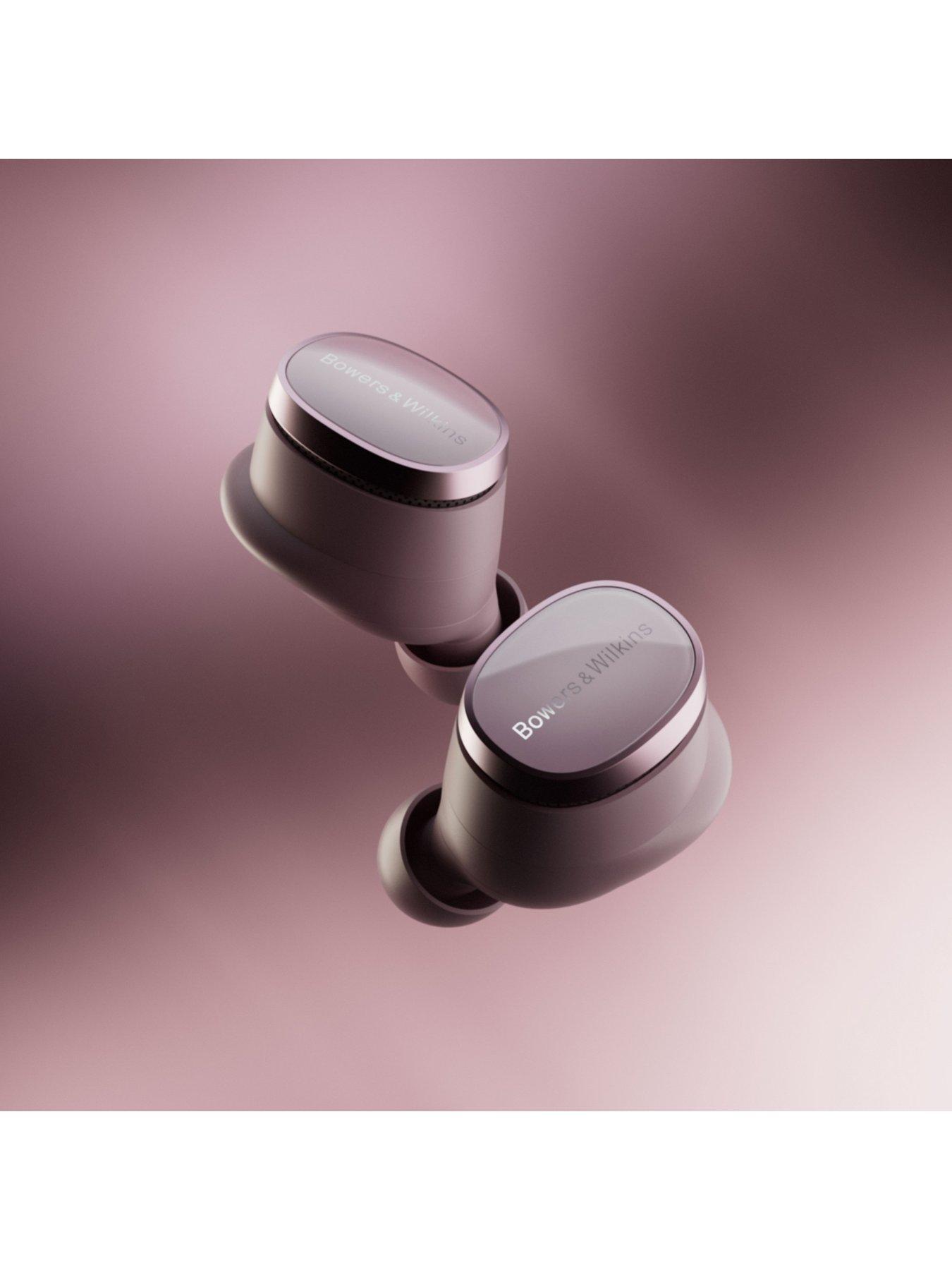 Image 4 of 7 of Bowers & Wilkins Pi8 True Wireless headphones
