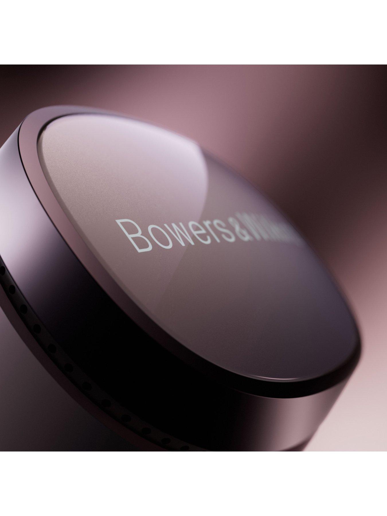 Image 6 of 7 of Bowers & Wilkins Pi8 True Wireless headphones