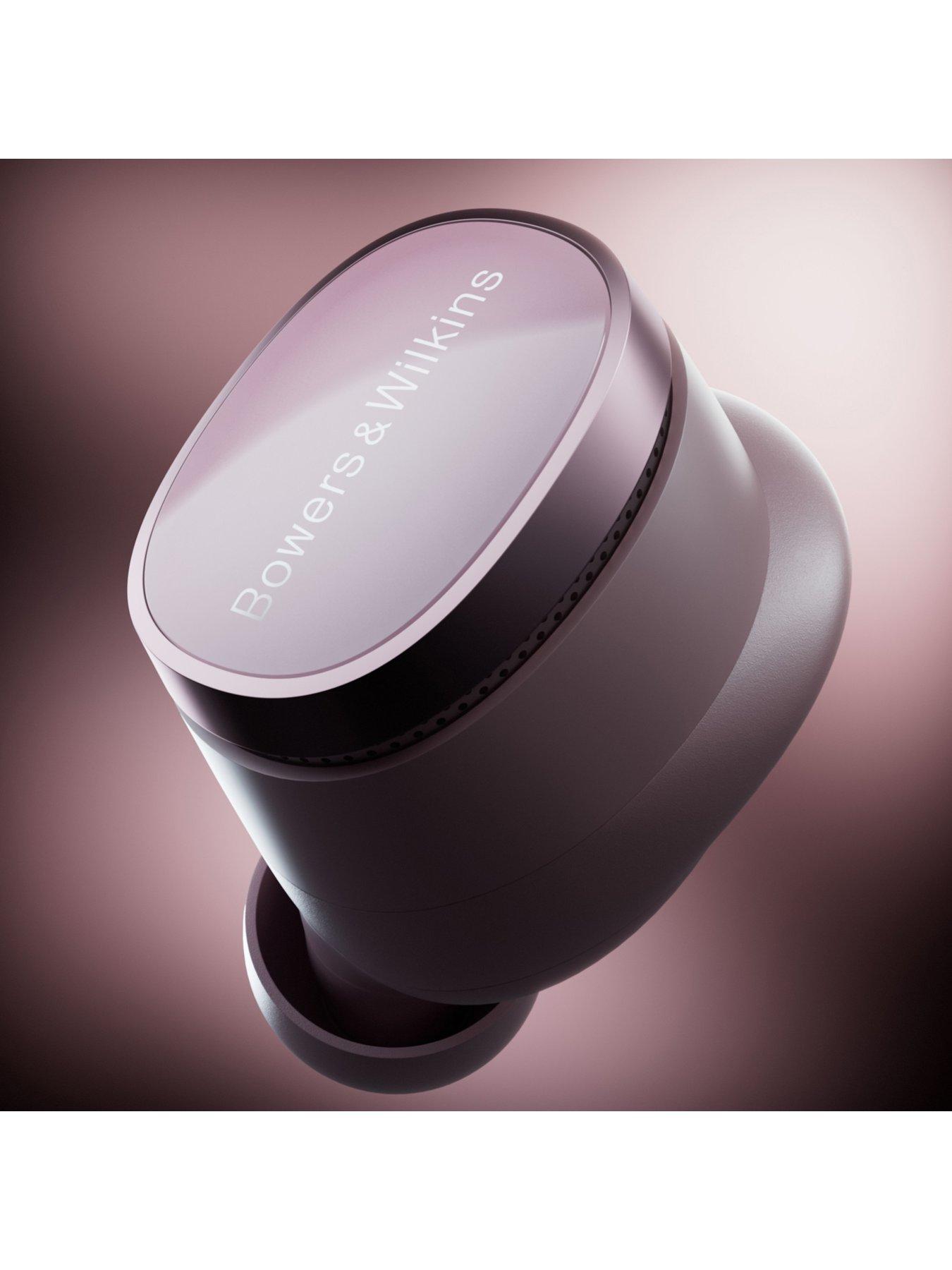 Image 7 of 7 of Bowers & Wilkins Pi8 True Wireless headphones