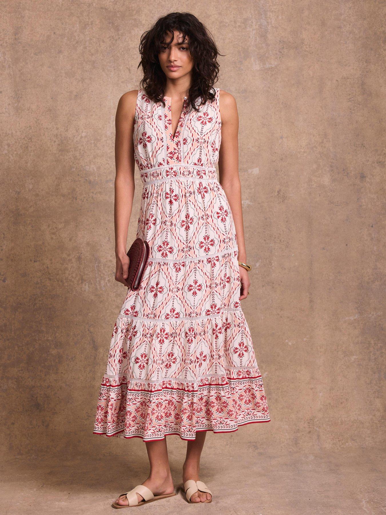 mint-velvet-printed-tiered-maxi-dress-pinkfront