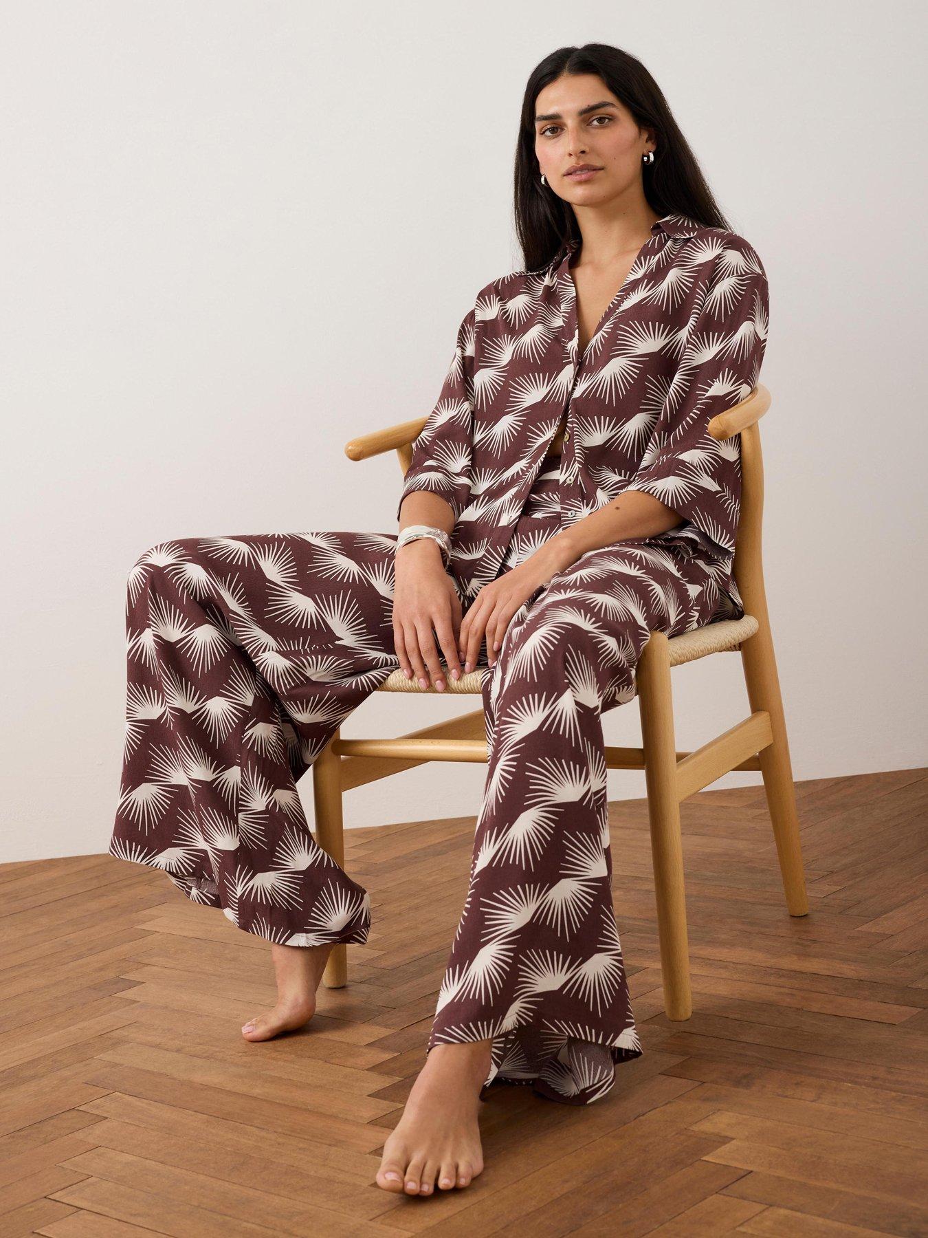 Image 2 of 6 of Mint Velvet Burgundy Print Wide Trouser - Red