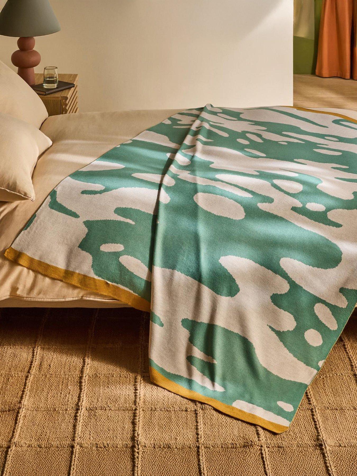 Image 1 of 6 of Made Ripple 130x180 Throw Teal
