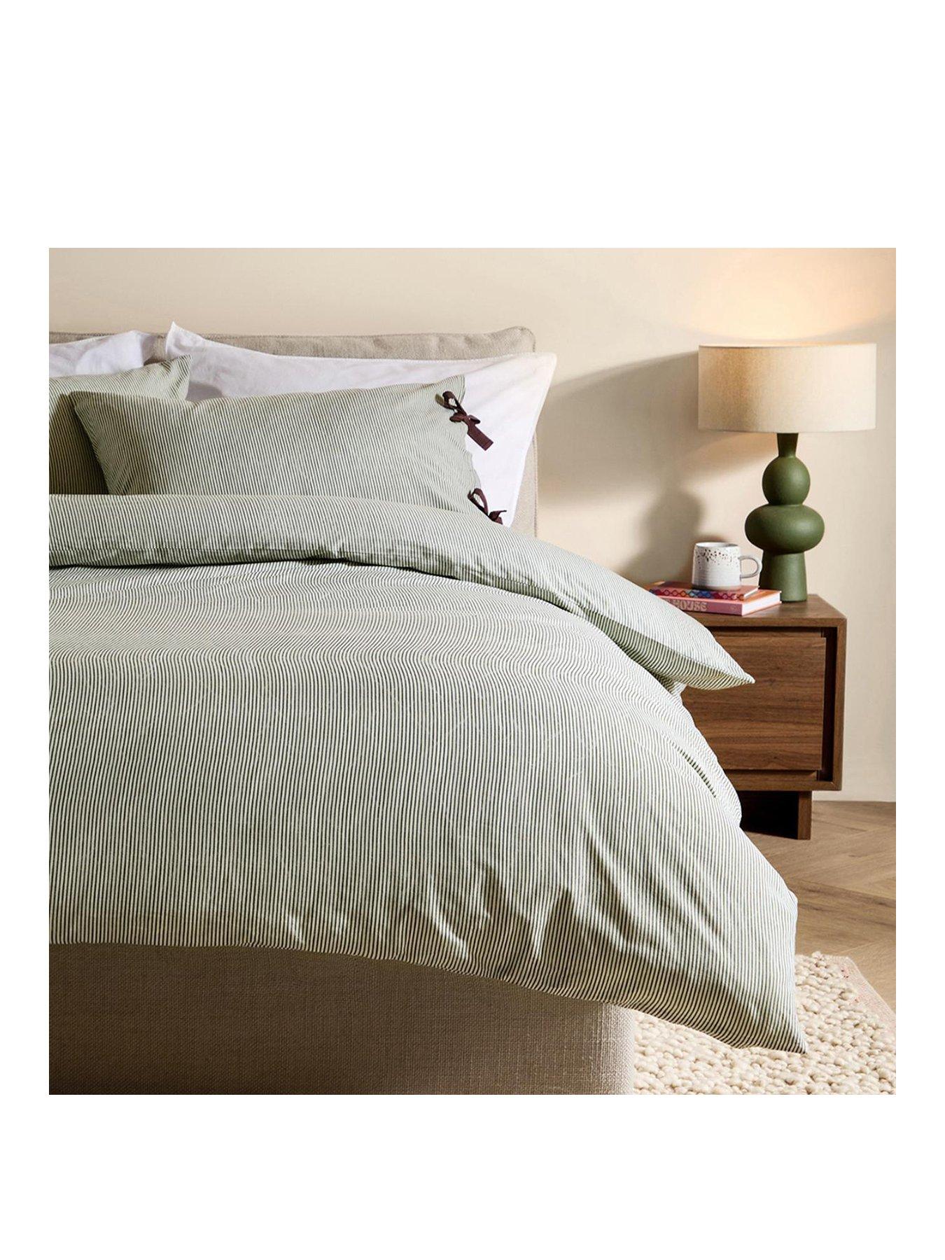 Image 2 of 3 of Made Ansel Super King Duvet Set Green