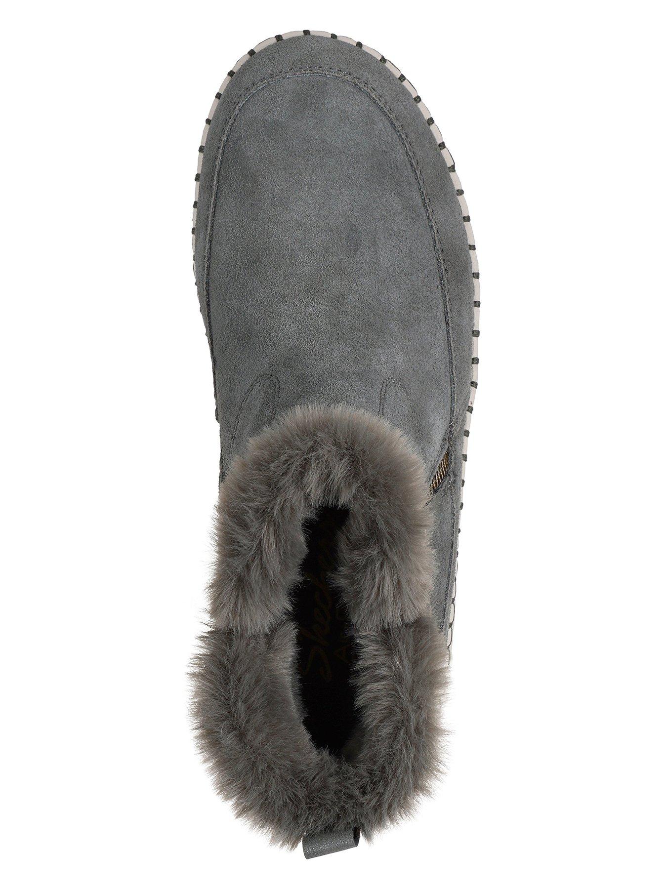 Image 3 of 6 of Skechers Wilshire Blvd Fresh Zip Size Zip Mid Bootie W/air-cooled Mf - Olive Suede/faux Fur