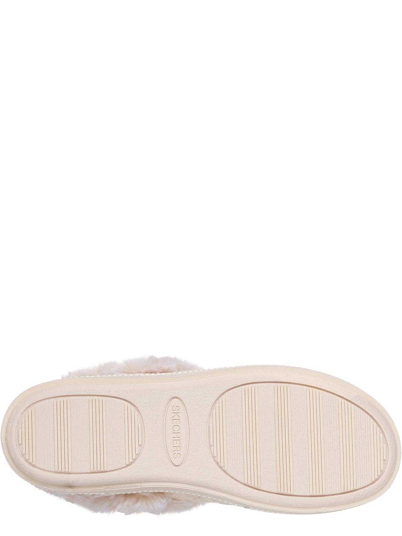 Image 4 of 6 of Skechers Cozy Campfire Frosty Promise Quilted Faux Fur Knit Button Slipper W/ Memory Foam - Sand Knit/suede Heelknit/faux Fur