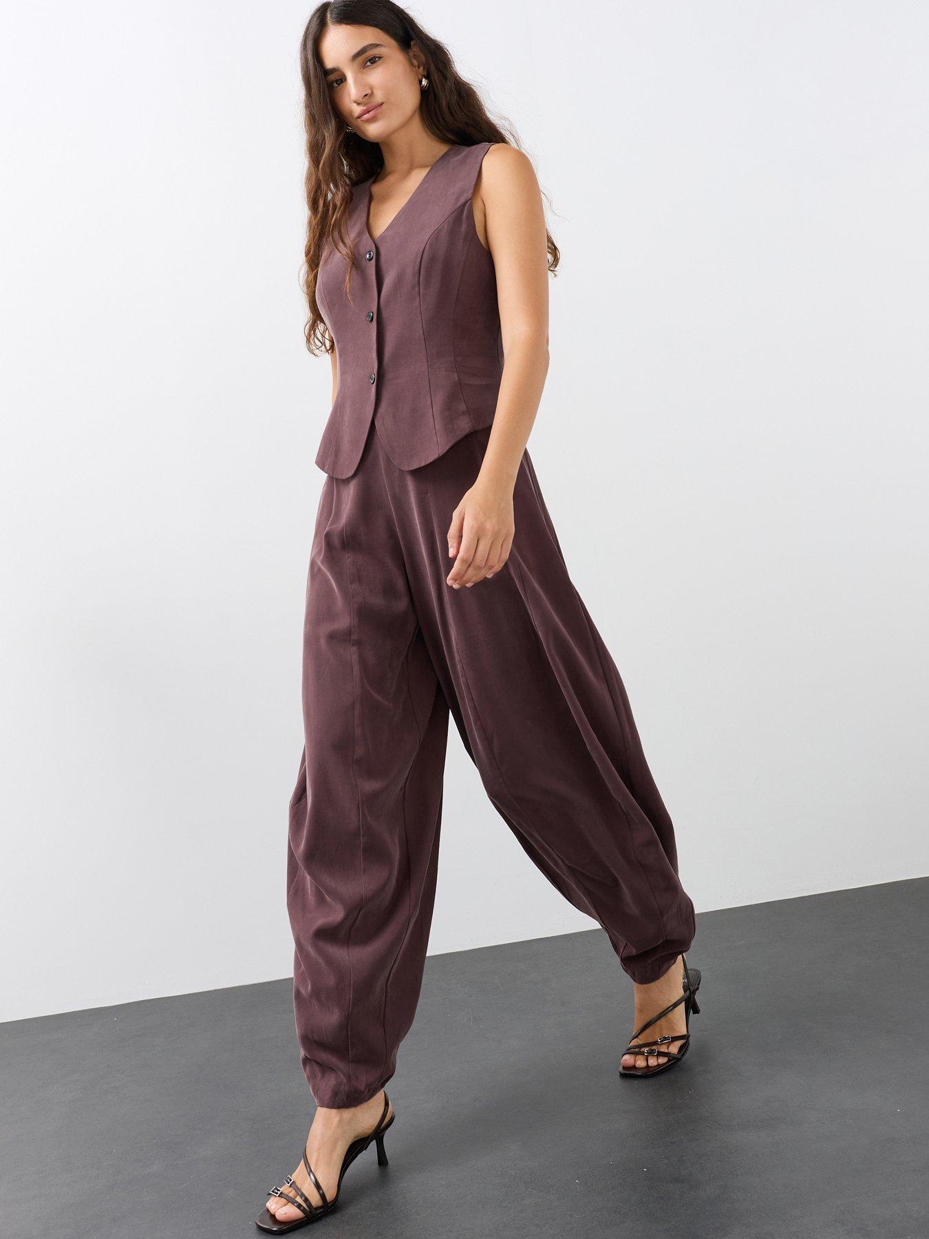 Image 5 of 7 of The Very Collection Women's Sleeveless Tailored Button Front Waistcoat - Brown