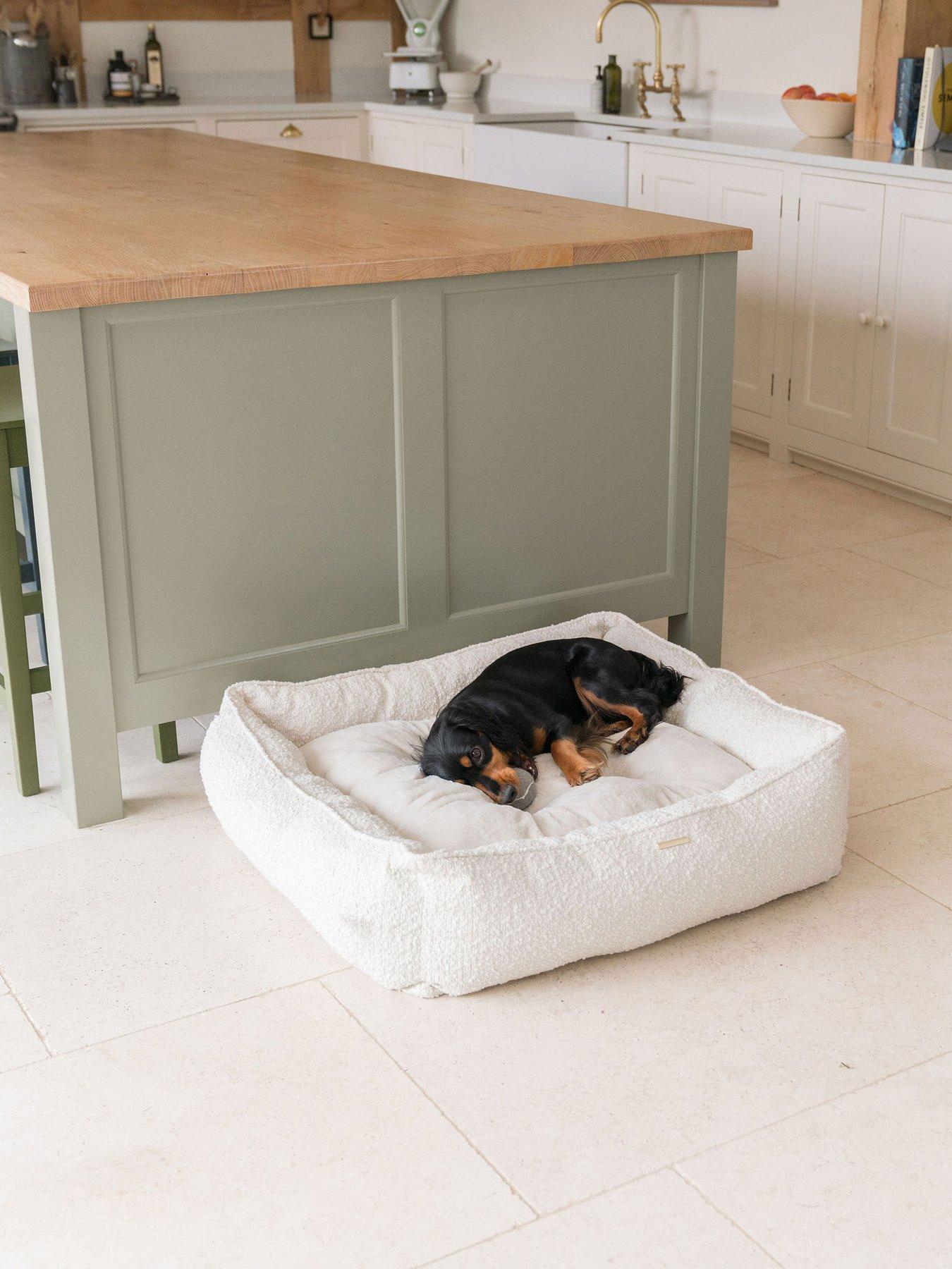 Image 3 of 5 of Lords and Labradors L&L Box Bed w/inner Ivory Boucle L