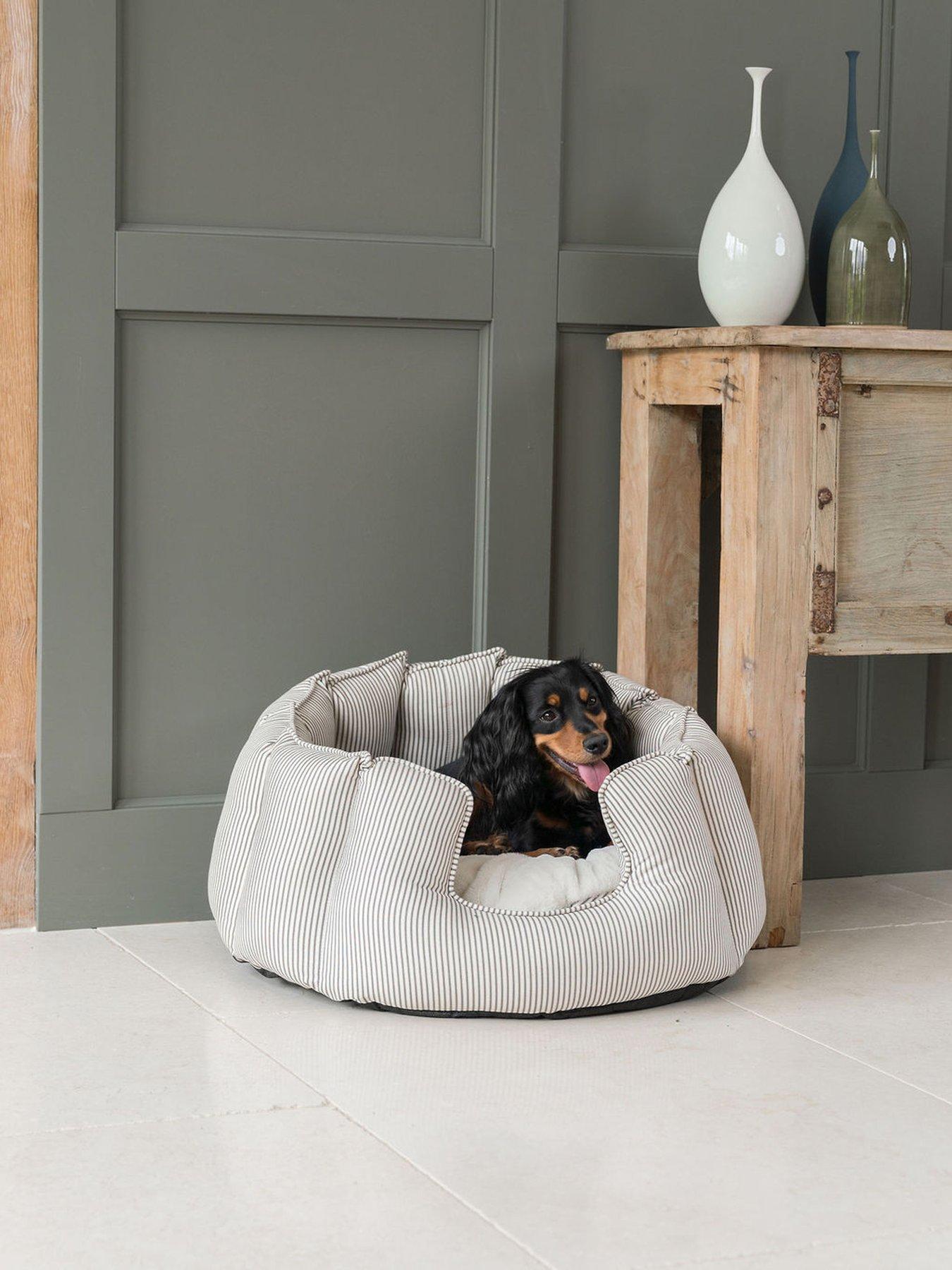 Lords and Labradors L&L High Walled Bed w/inner Regency Stripe M