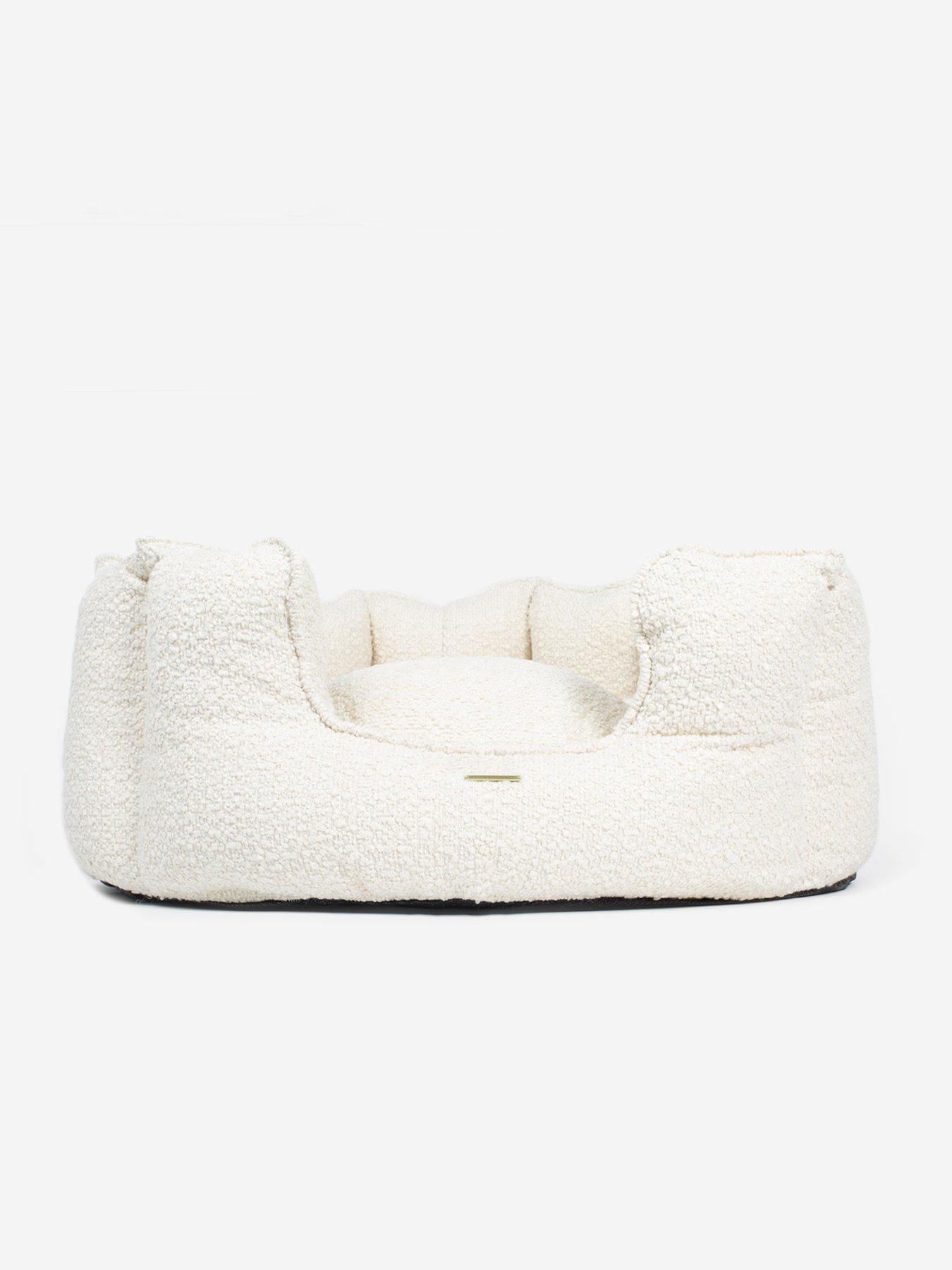Image 3 of 5 of Lords and Labradors L&L High Walled Bed w/inner Ivory Boucle M