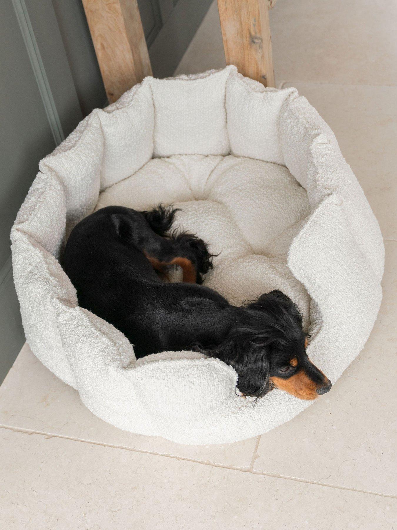 Image 4 of 5 of Lords and Labradors L&L High Walled Bed w/inner Ivory Boucle M