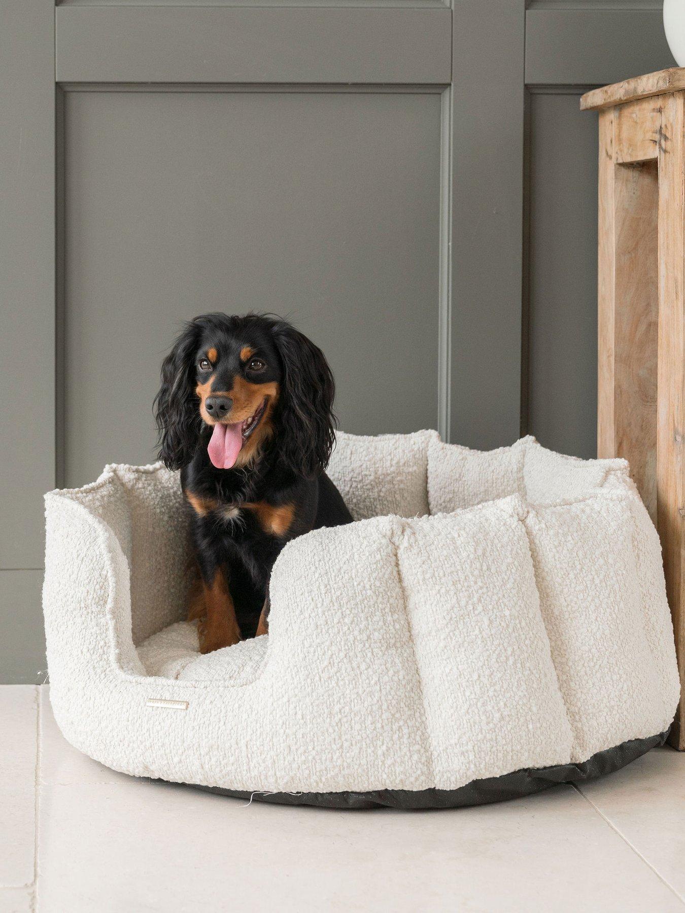 Image 5 of 5 of Lords and Labradors L&L High Walled Bed w/inner Ivory Boucle M