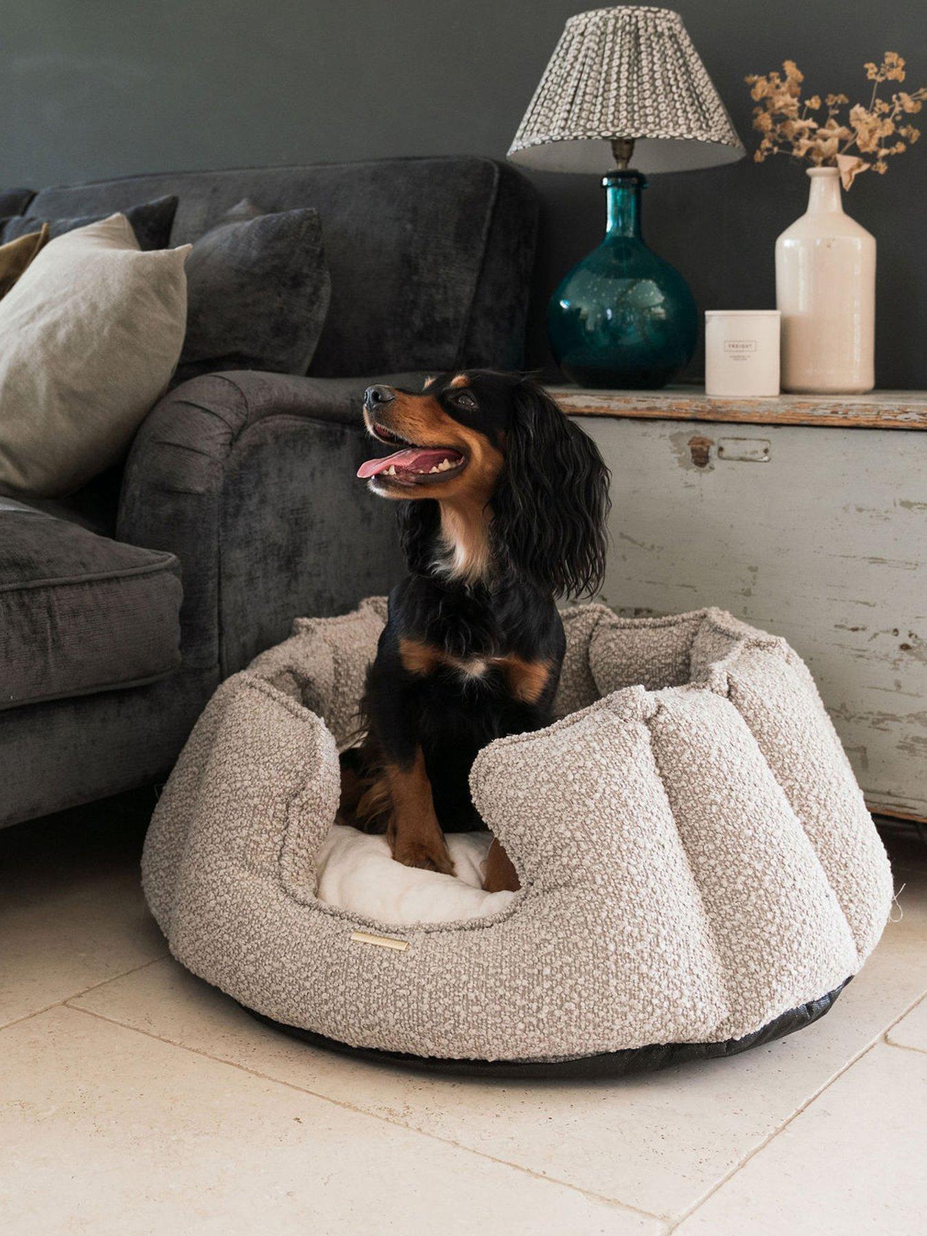 Lords and Labradors L&L High Walled Bed w/inner Mink Boucle L
