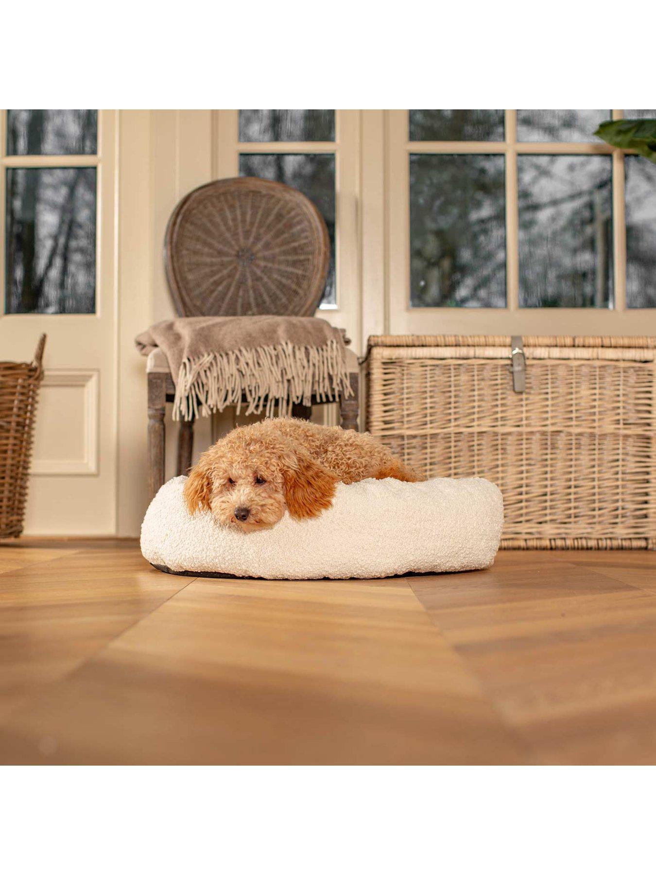Image 4 of 4 of Lords and Labradors L&L Donut Bed w/inner Ivory Boucle L