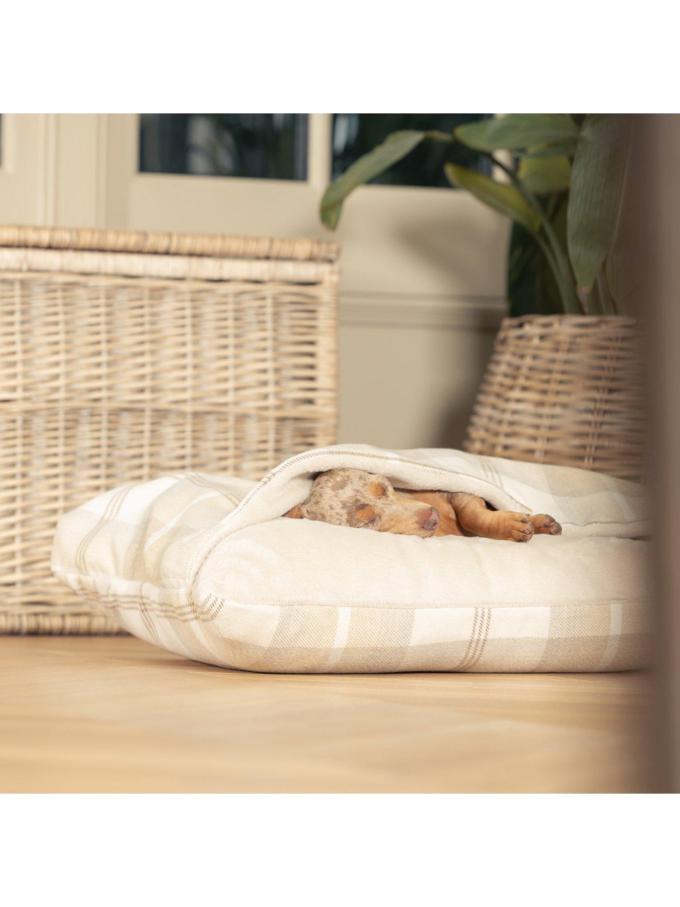 Image 5 of 6 of Lords and Labradors L&L Balmoral Tweed Sleepy Burrows Natural M