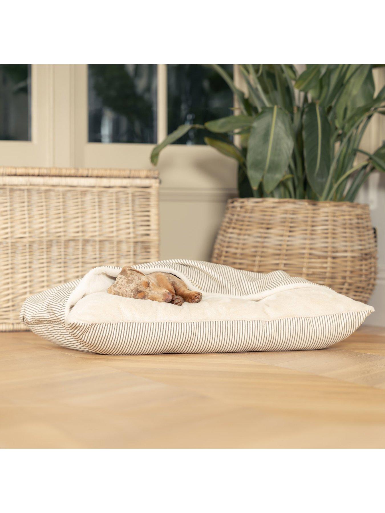 Image 6 of 6 of Lords and Labradors L&L Balmoral Tweed Sleepy Burrows Natural M