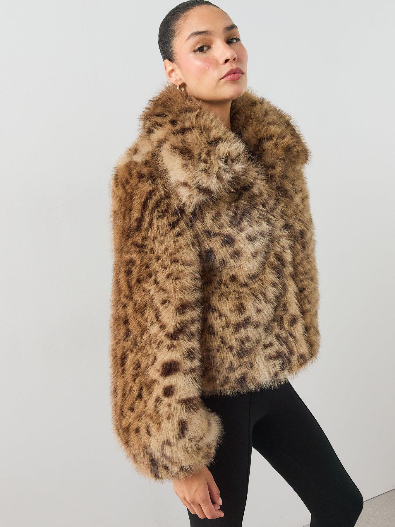 Image 5 of 7 of The Very Collection Womens Volume Sleeve Faux Fur Leopard Jacket - Print