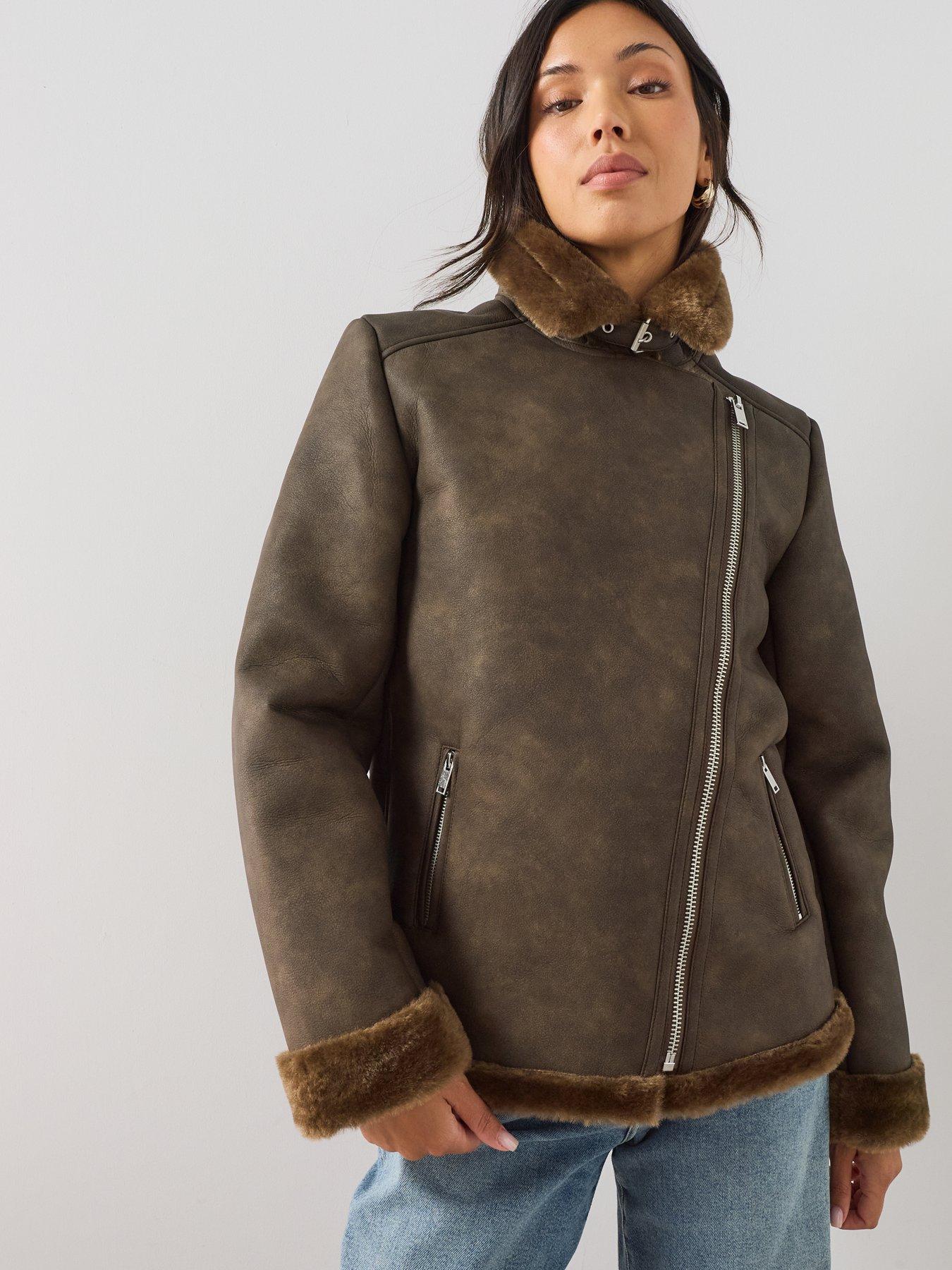 Image 5 of 7 of The Very Collection Classic Avaitor