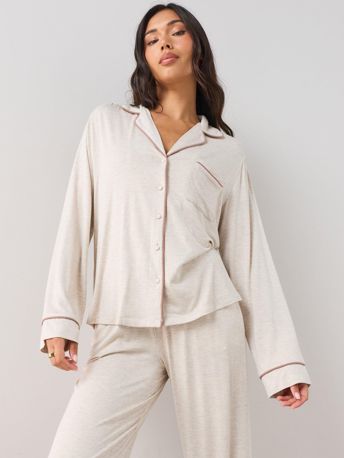 Image 6 of 7 of The Very Collection Jersey Revere Pyjama Set - Beige
