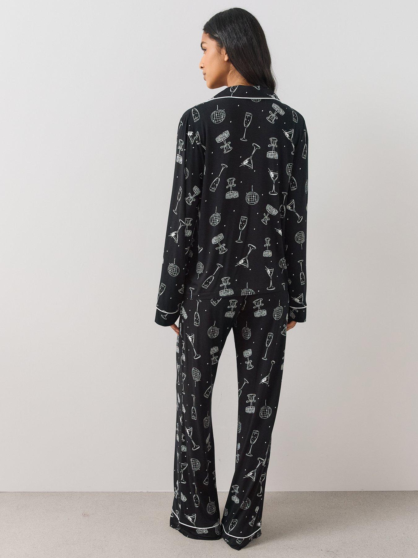 Image 5 of 6 of The Very Collection Revere Printed Pyjama Set - Black/white