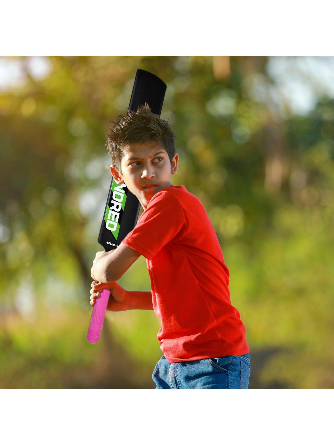 Image 7 of 7 of The Hundred Size 4 Jumbo Bat & Tennis Ball