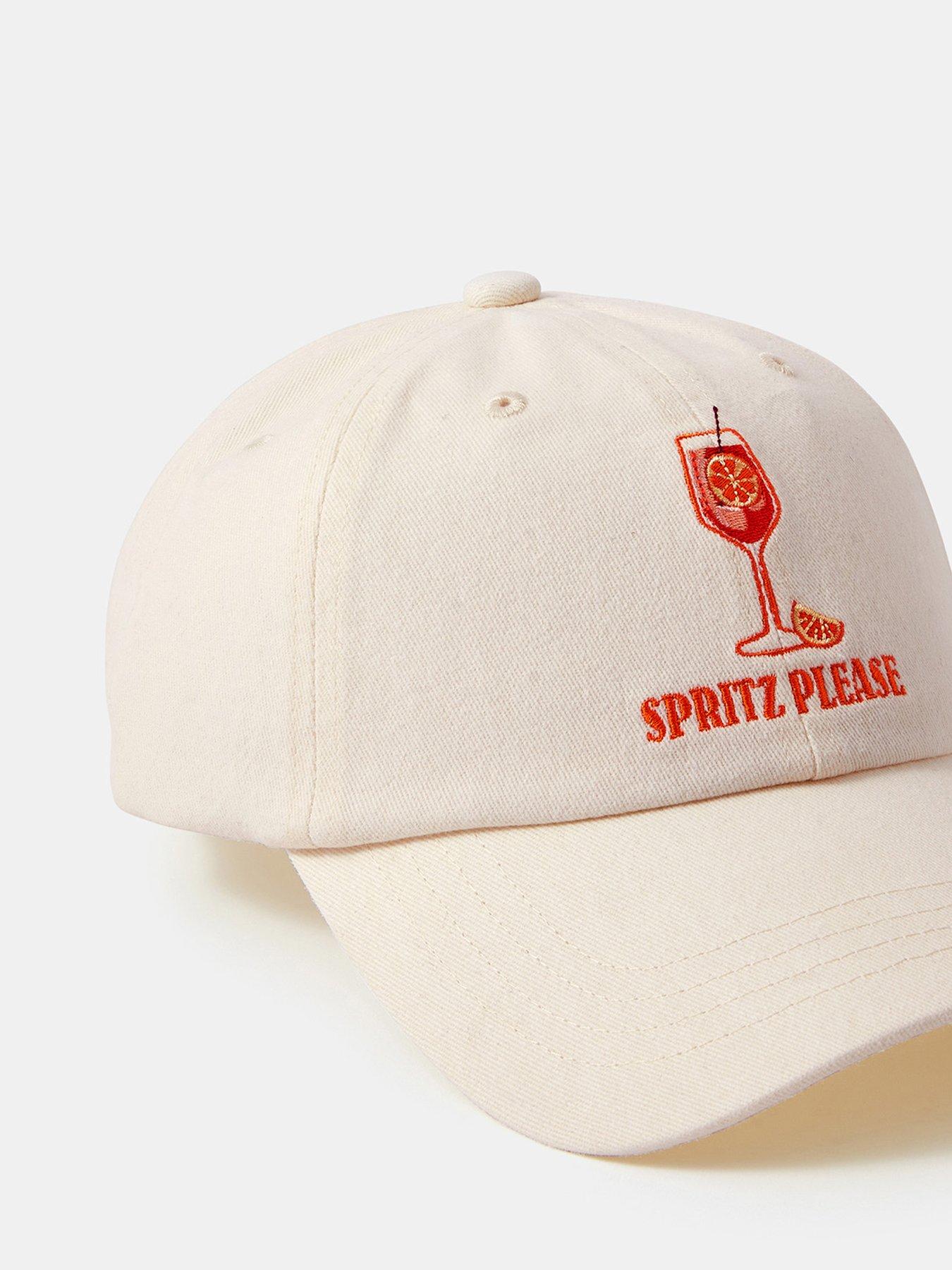 accessorize-spritz-please-baseball-capoutfit