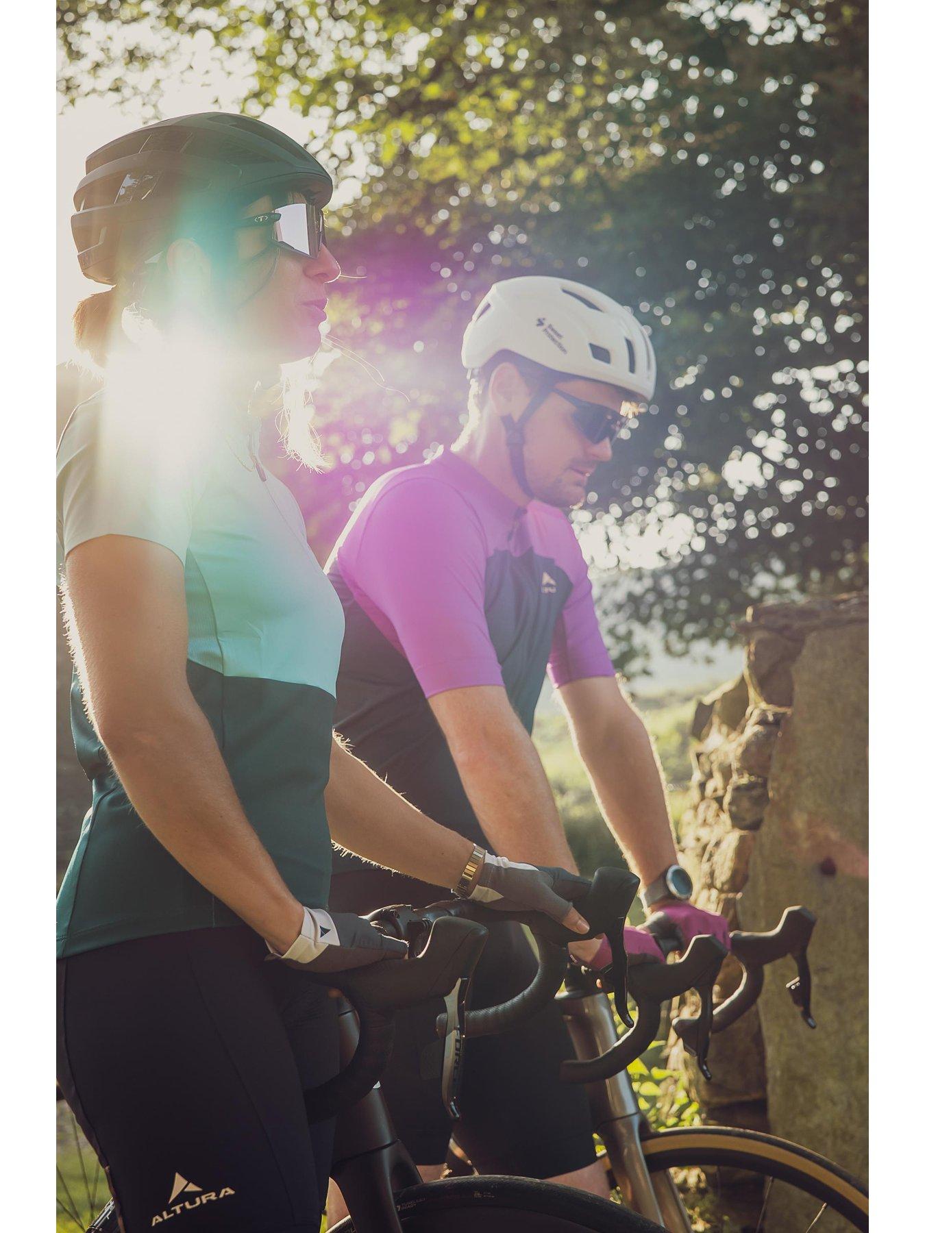 Image 6 of 7 of Altura Altura Womens Airstream Shorts Black