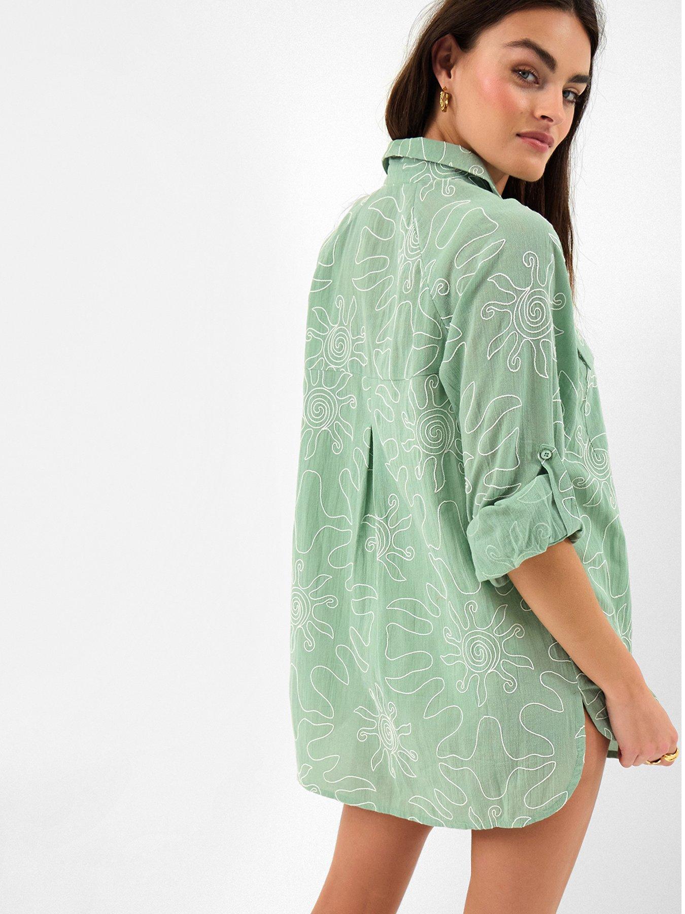 Image 2 of 5 of Accessorize Embroidered Beach Shirt&nbsp;- Green